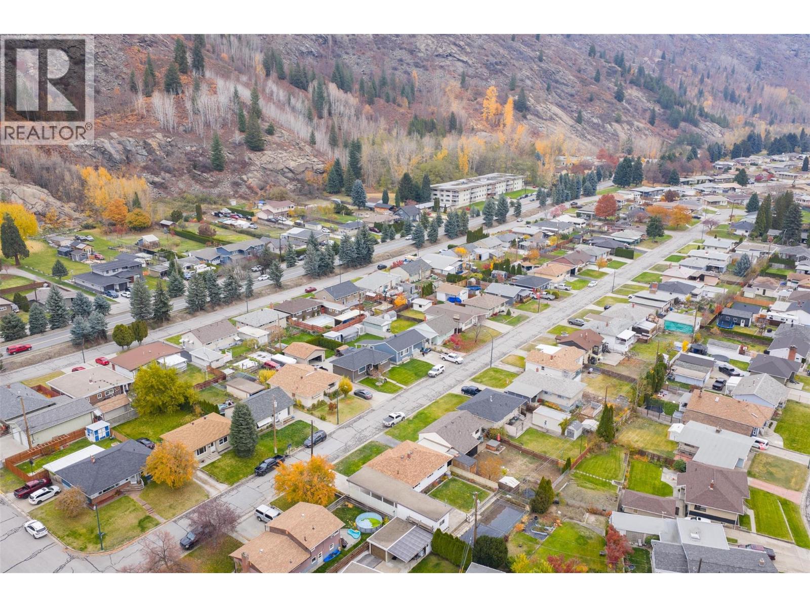 3410 Aster Drive, Trail