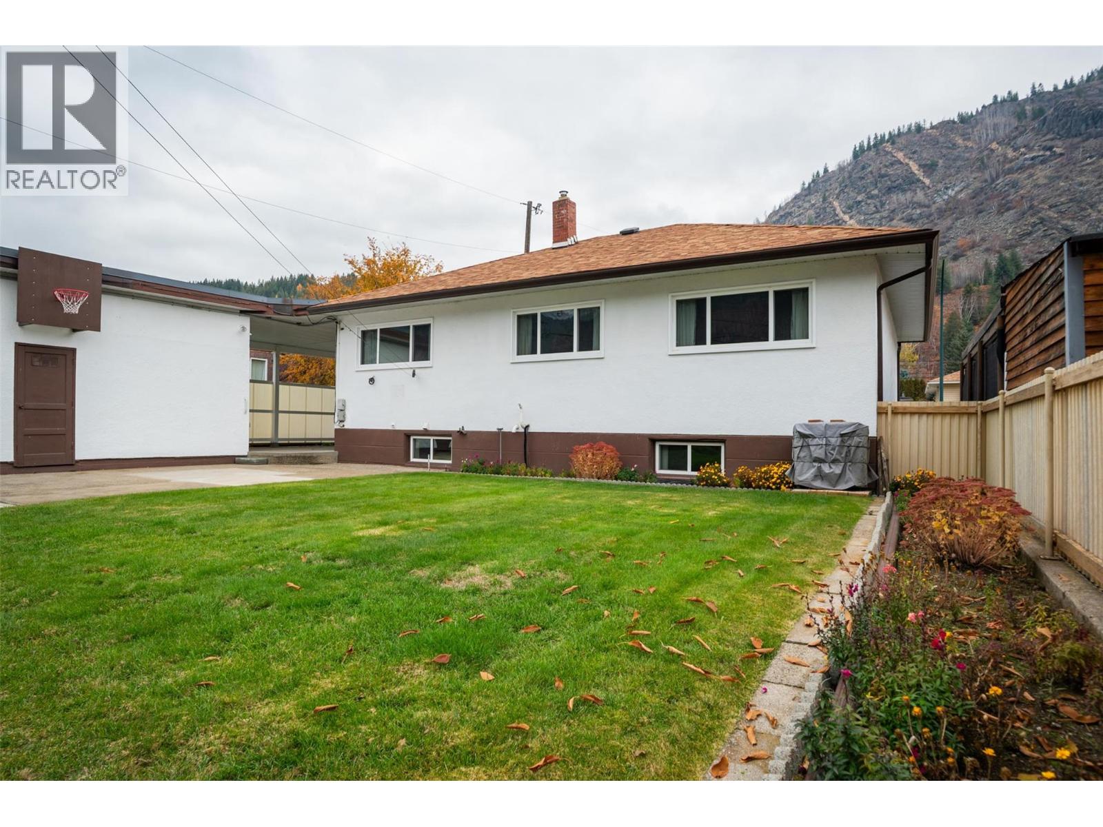 3410 Aster Drive, Trail