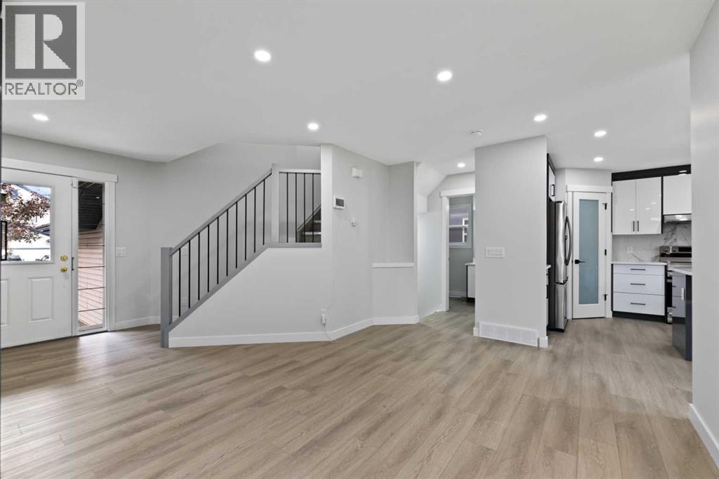 Single Family House for Sale in  Saddlecrest Green NE Saddle Ridge Calgary 