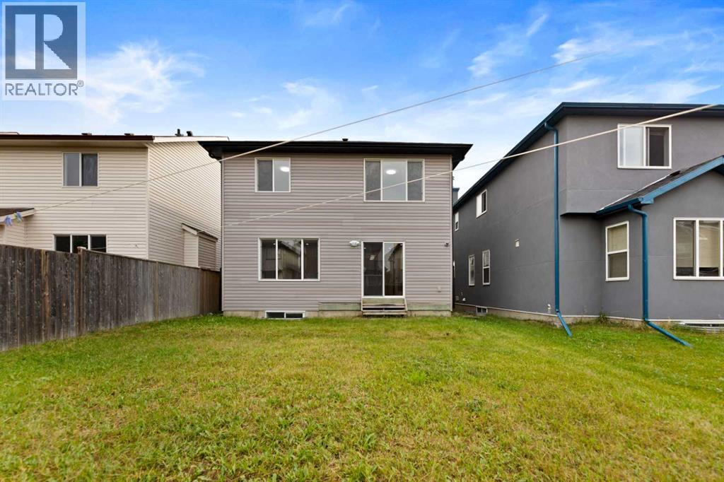 Single Family House for Sale in  Saddlecrest Green NE Saddle Ridge Calgary 