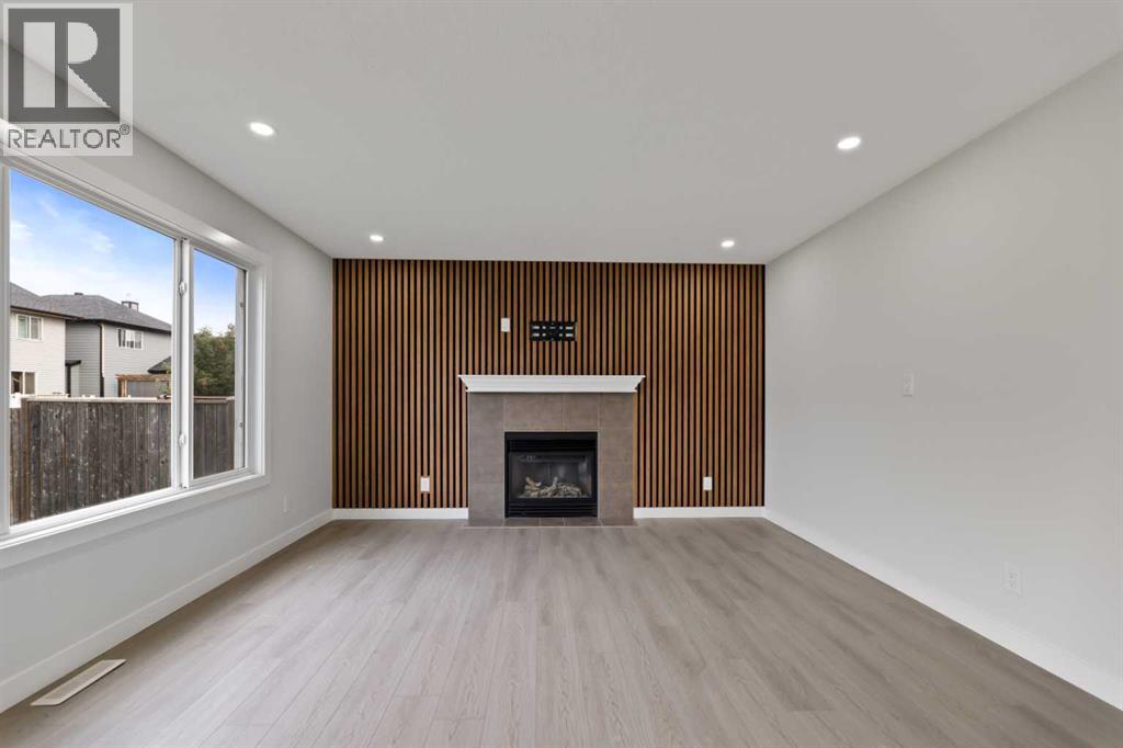 Single Family House for Sale in  Saddlecrest Green NE Saddle Ridge Calgary 