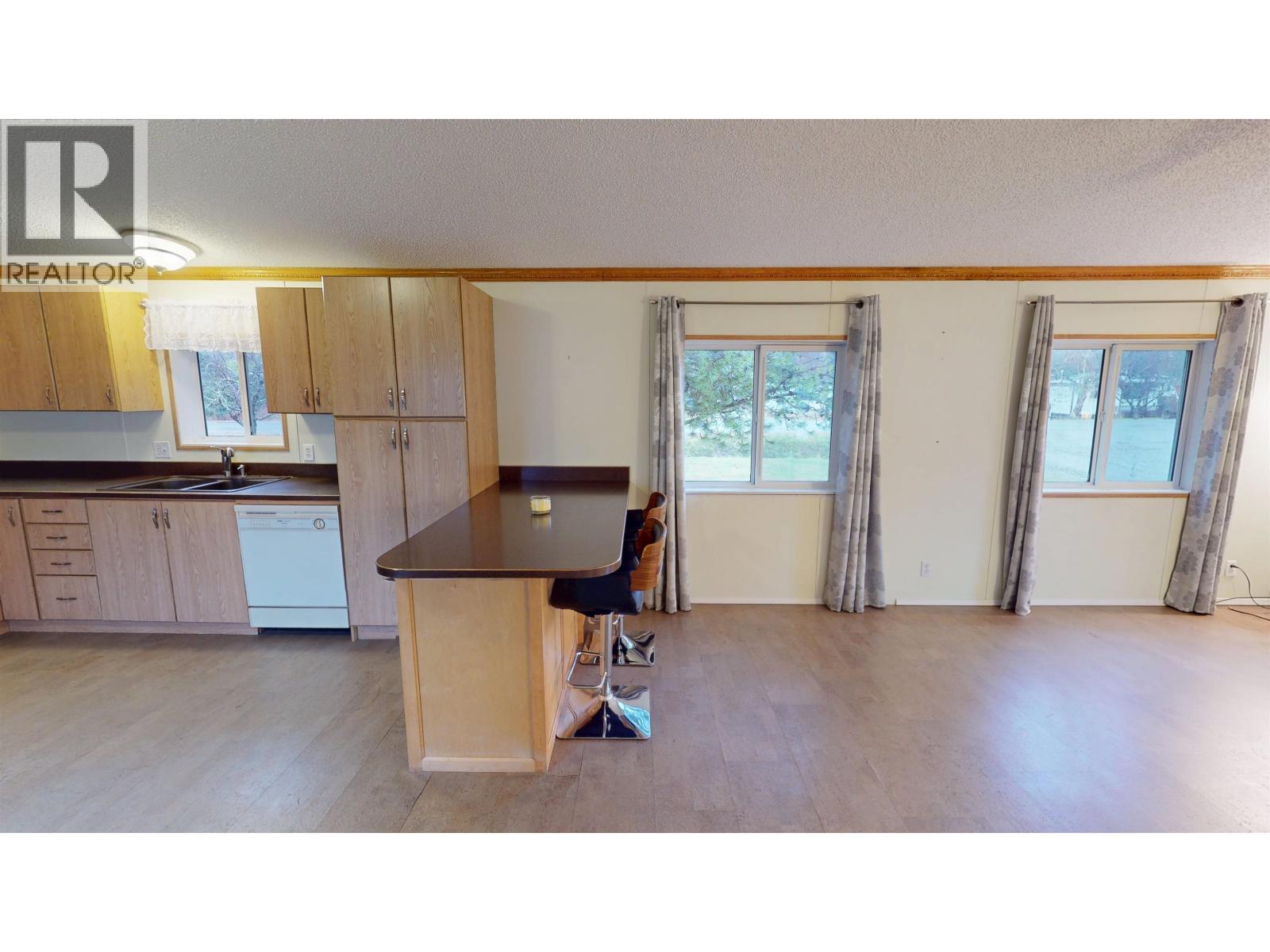 2 2221 QUARTZ AVENUE, Quesnel