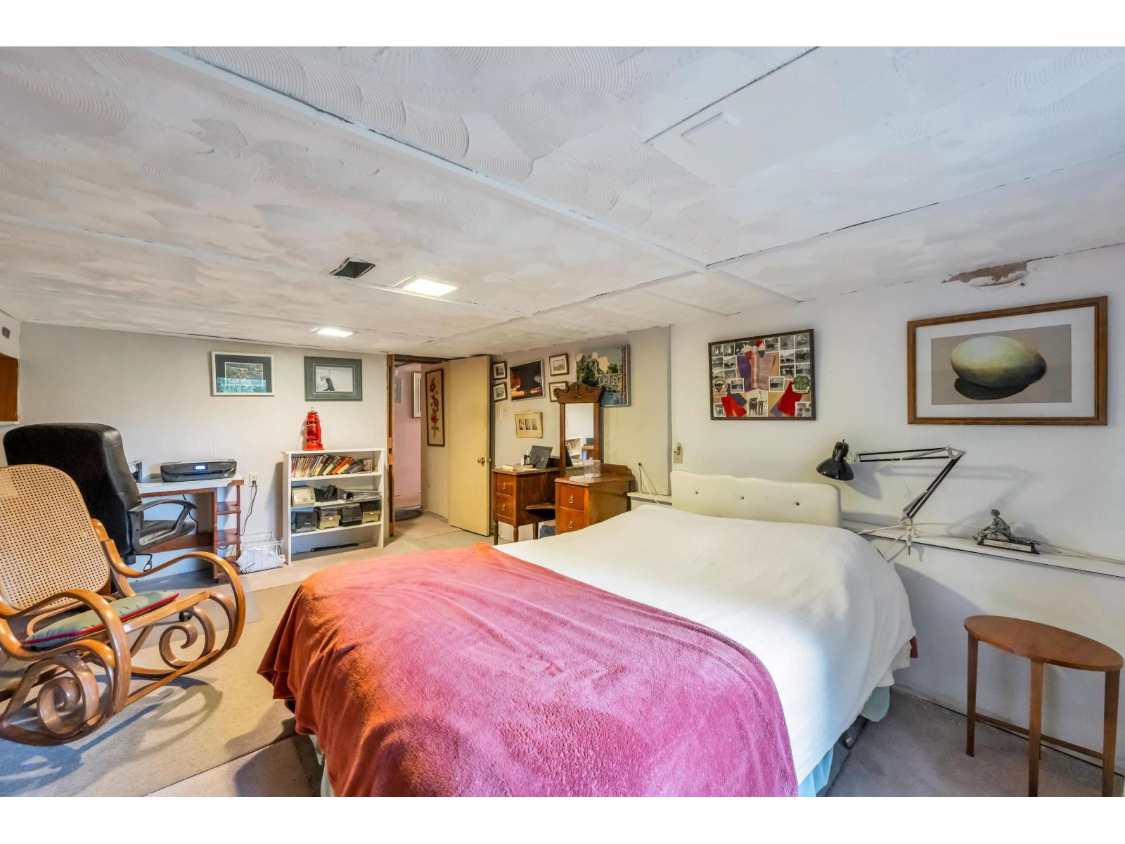 1320 KENT STREET, White Rock