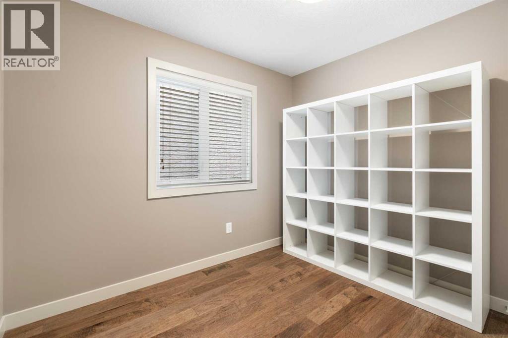 Single Family House for Sale in    Avenue NW Montgomery Calgary 