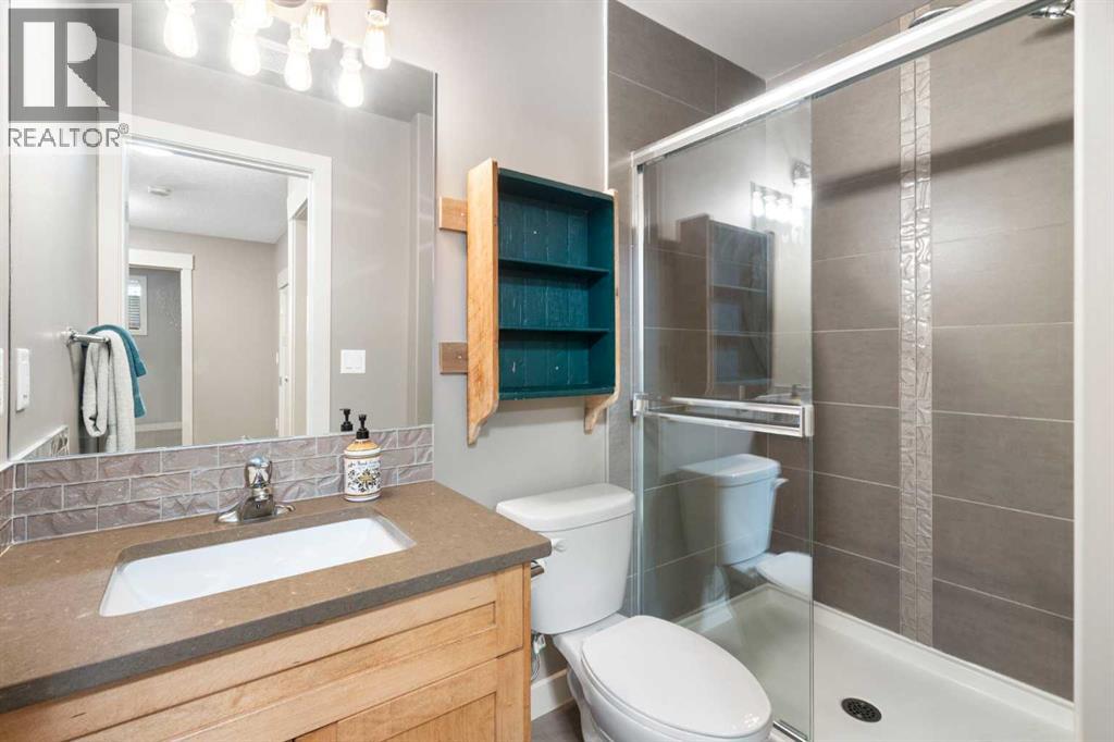 Single Family House for Sale in    Avenue NW Montgomery Calgary 