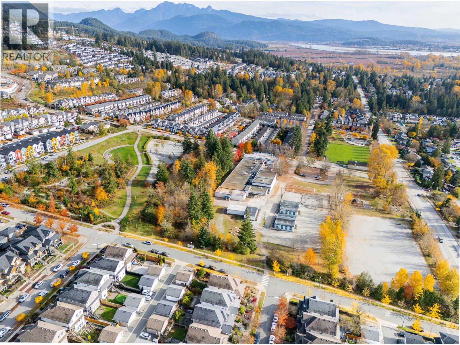 21 1299 COAST MERIDIAN ROAD, Coquitlam