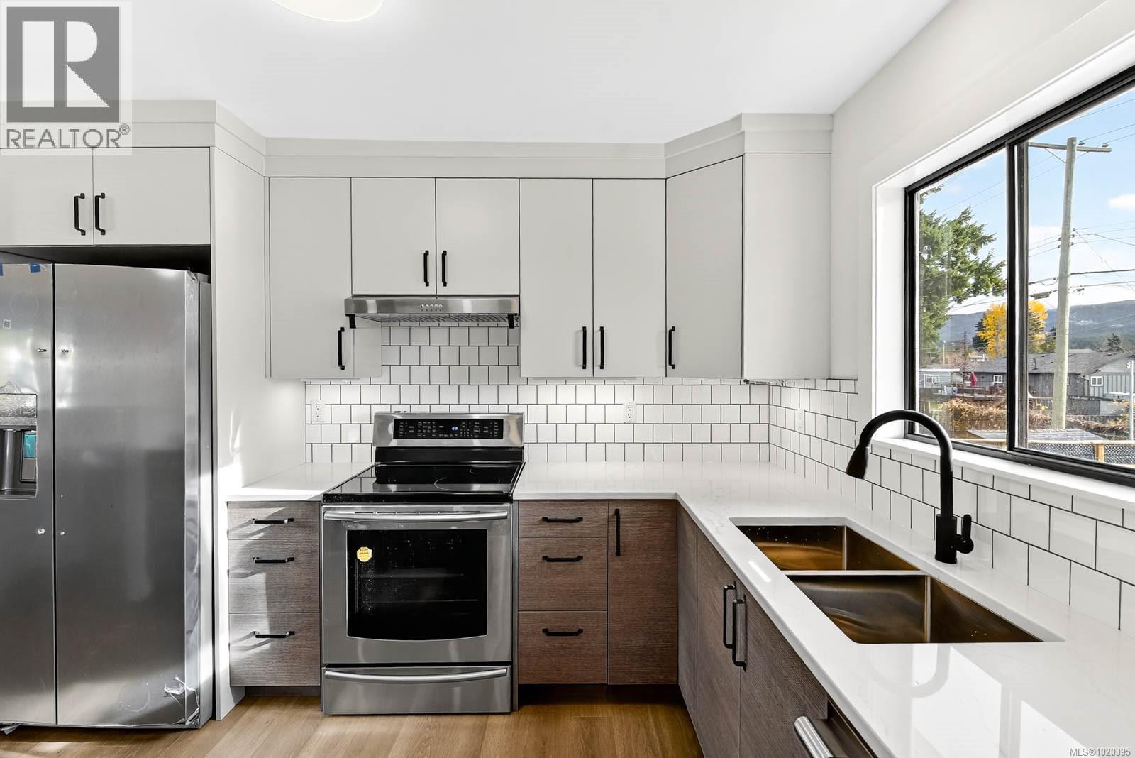 3782 Grieve Rd, Port Alberni