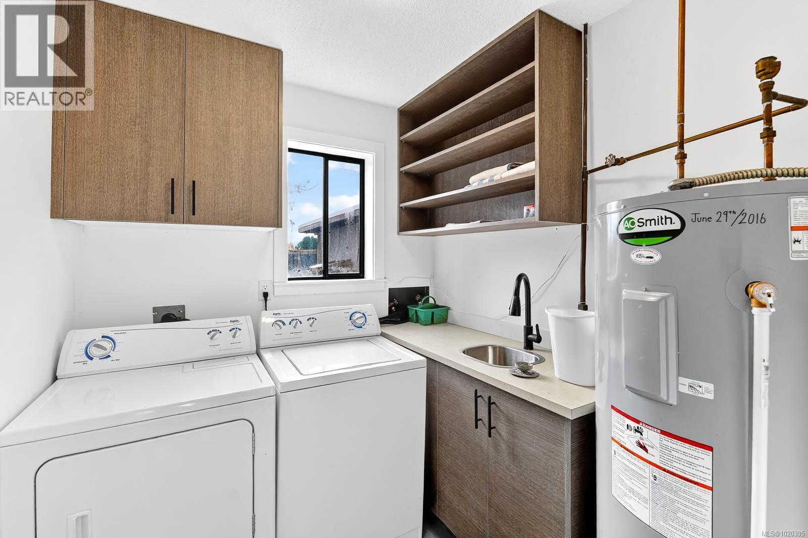 3782 Grieve Rd, Port Alberni