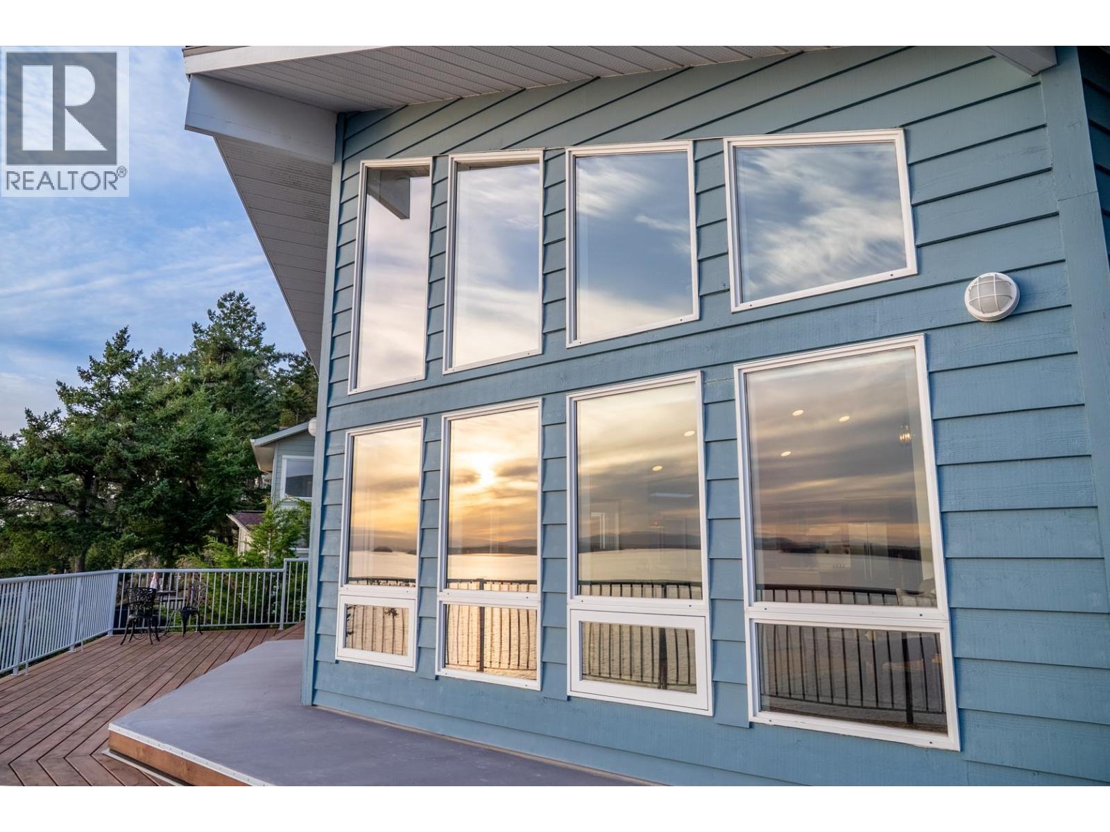 37189 SCHOONER WAY, Pender Island