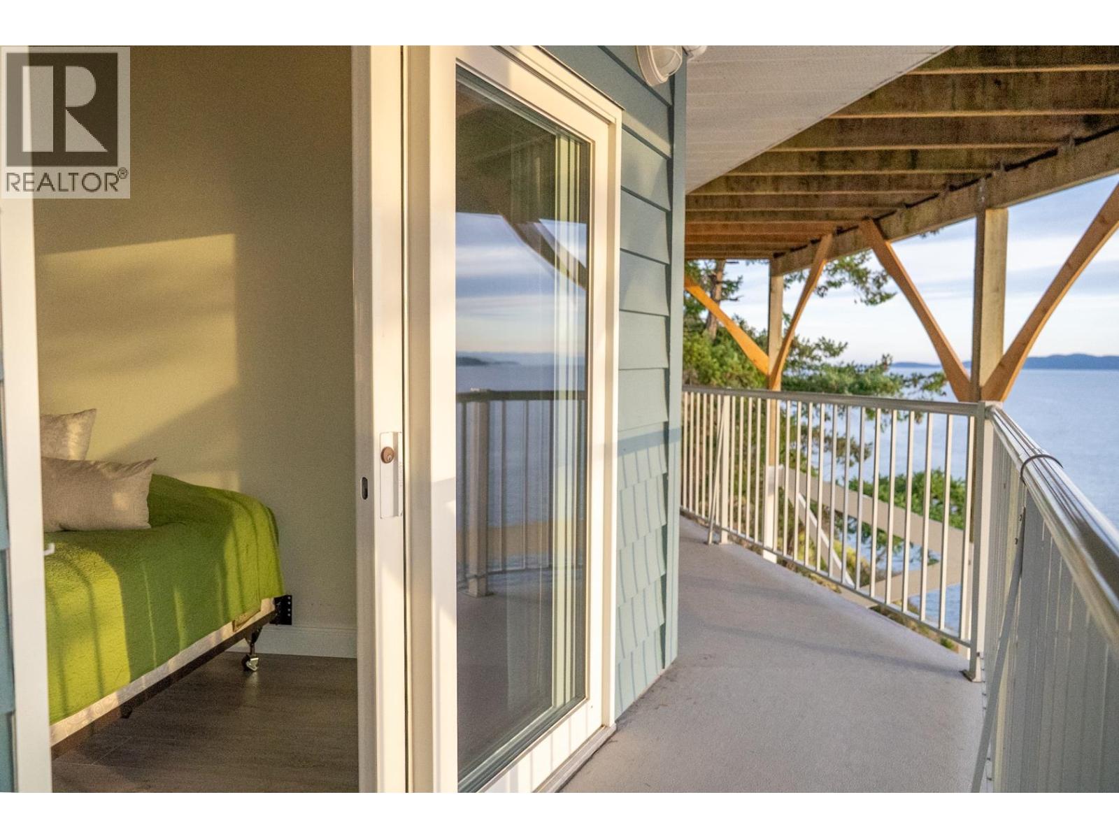 37189 SCHOONER WAY, Pender Island