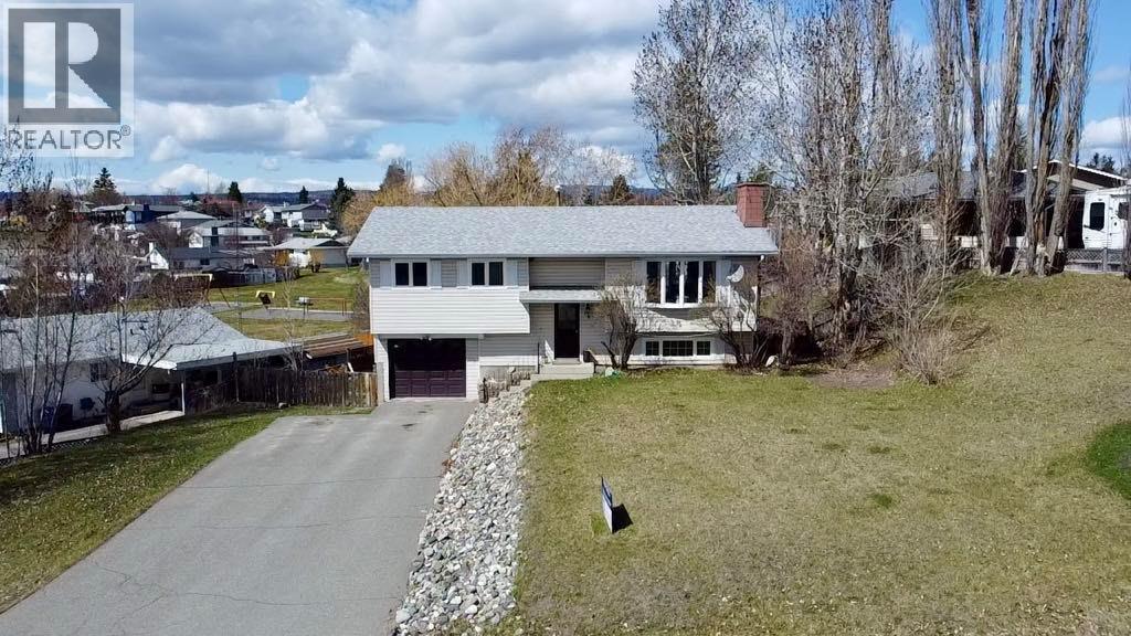 10 Beryl Drive, Logan Lake