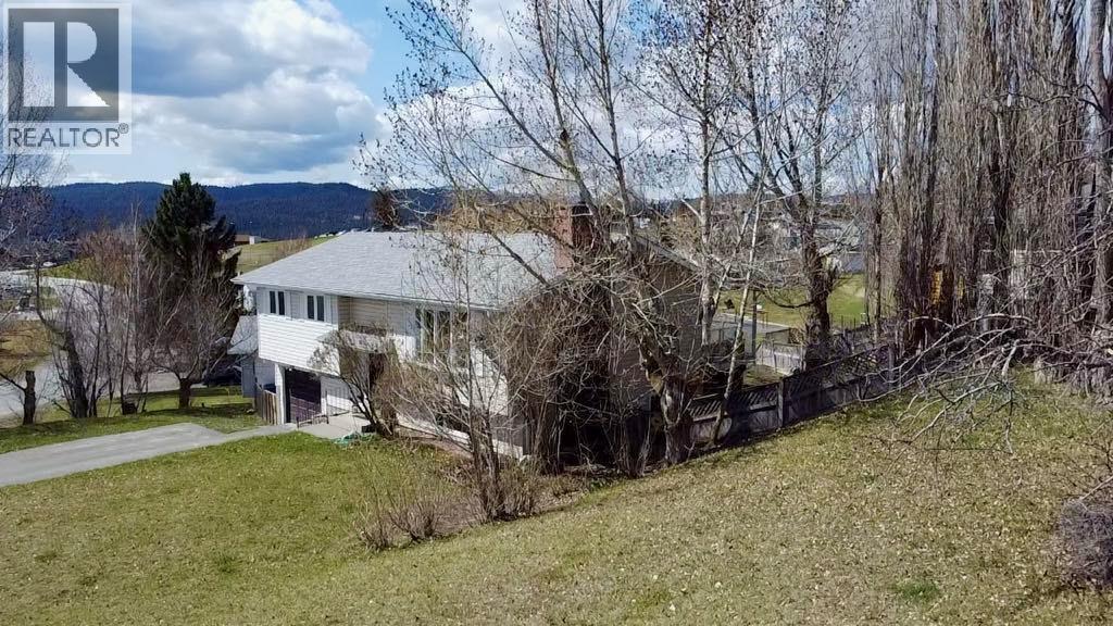 10 Beryl Drive, Logan Lake