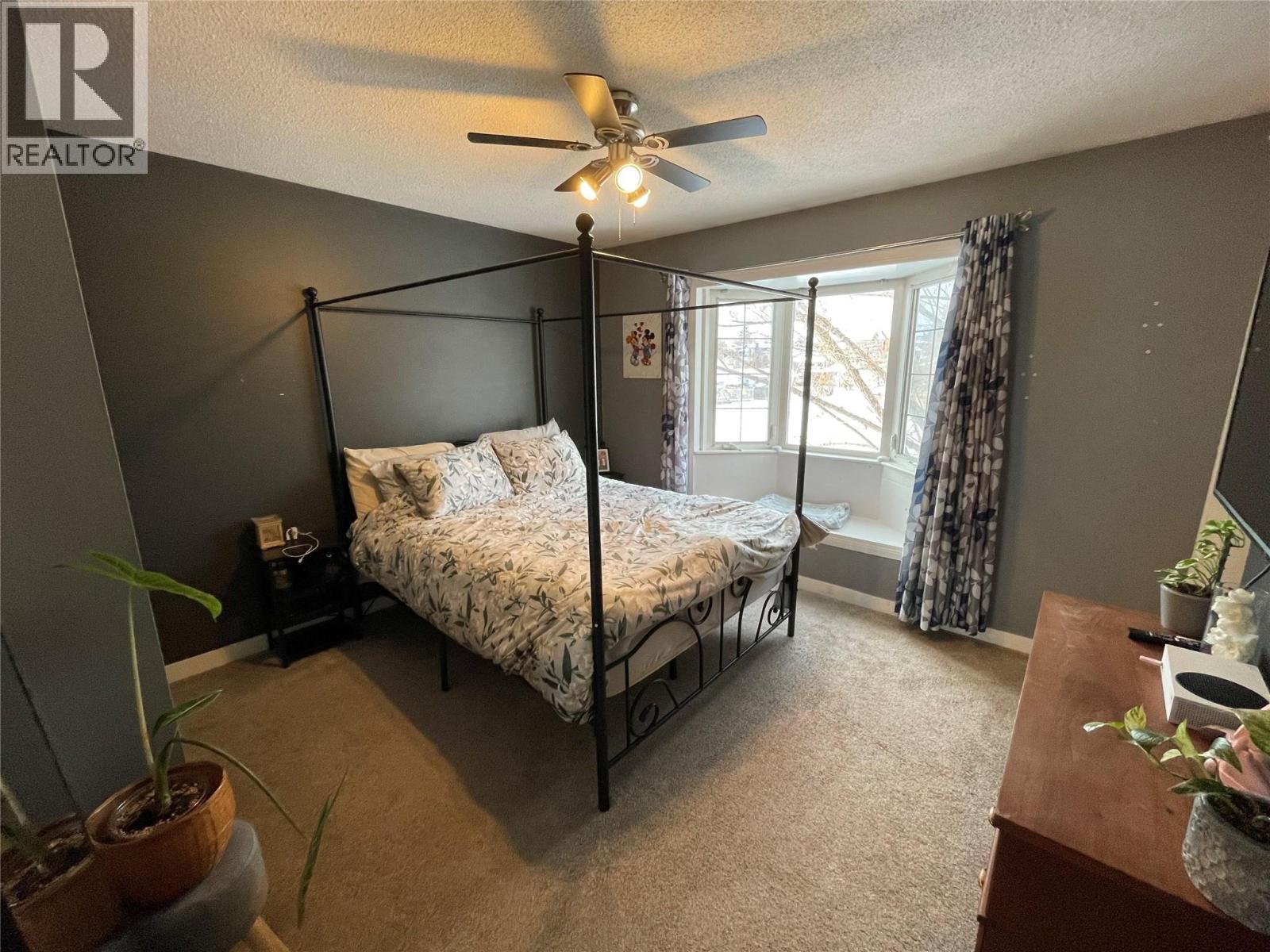 10 Beryl Drive, Logan Lake