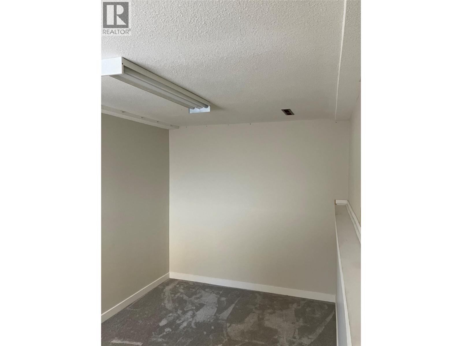 10 Beryl Drive, Logan Lake