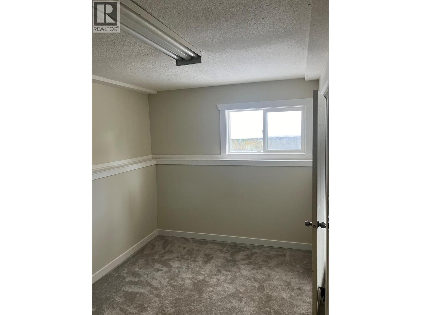 10 Beryl Drive, Logan Lake