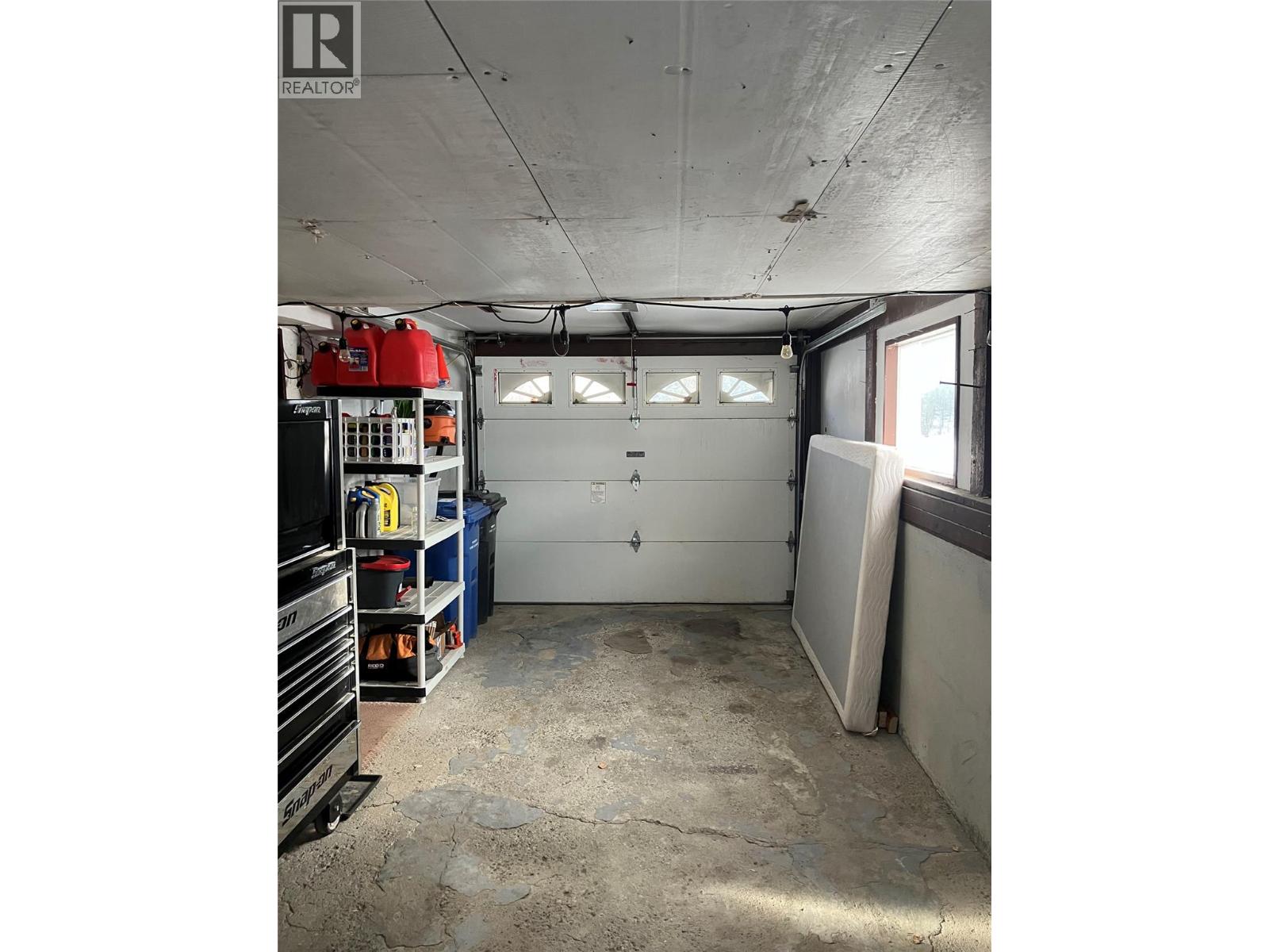 10 Beryl Drive, Logan Lake