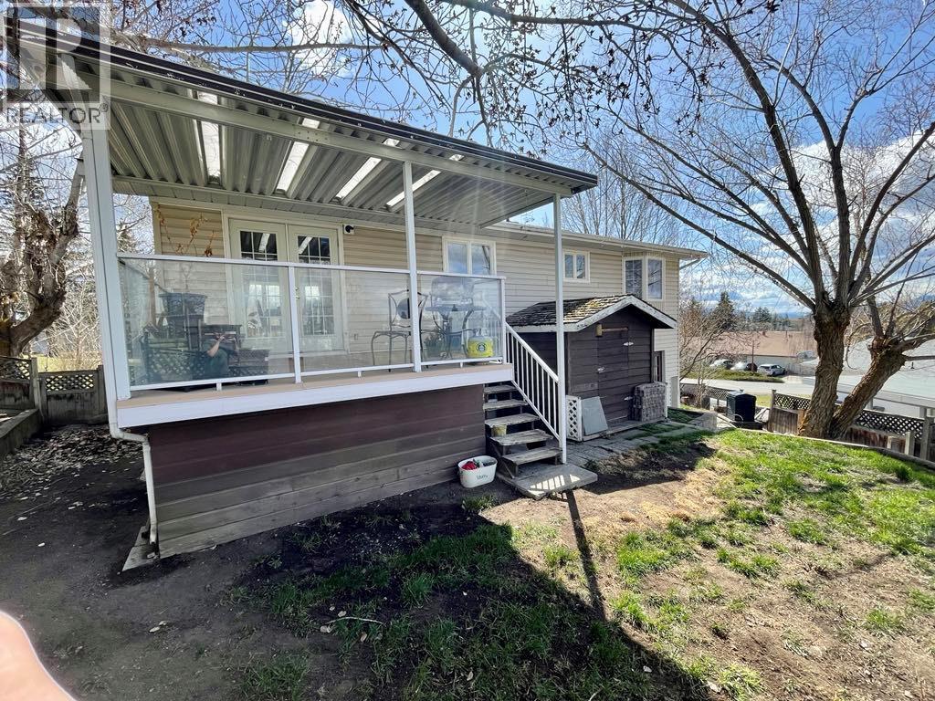 10 Beryl Drive, Logan Lake