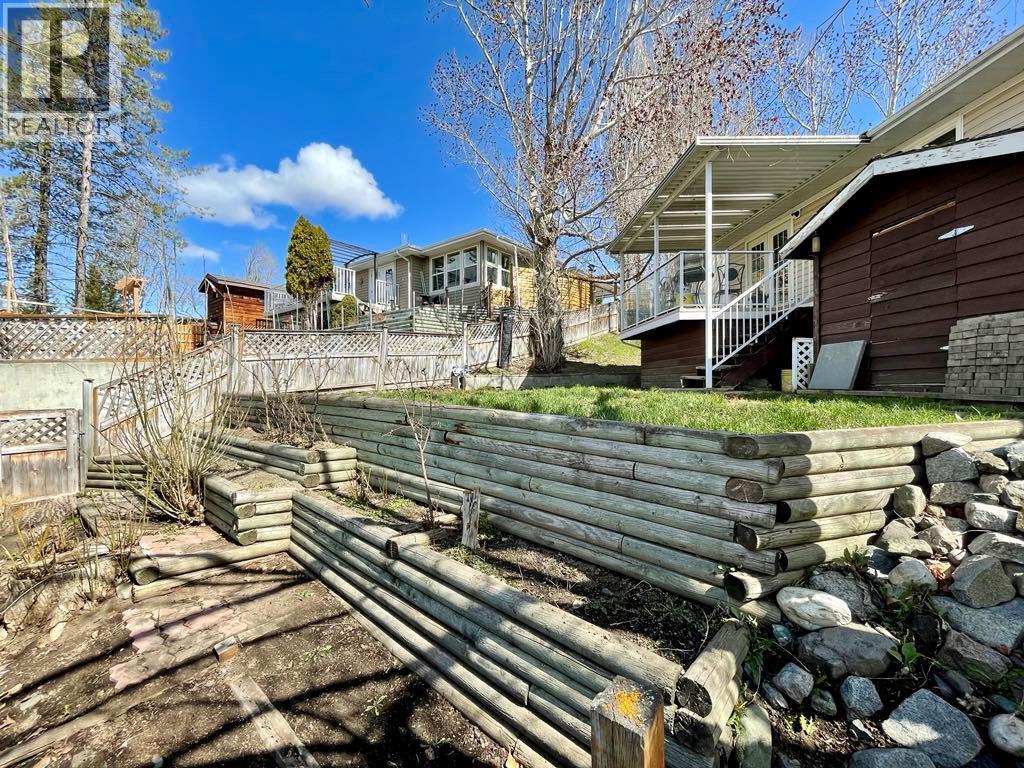 10 Beryl Drive, Logan Lake