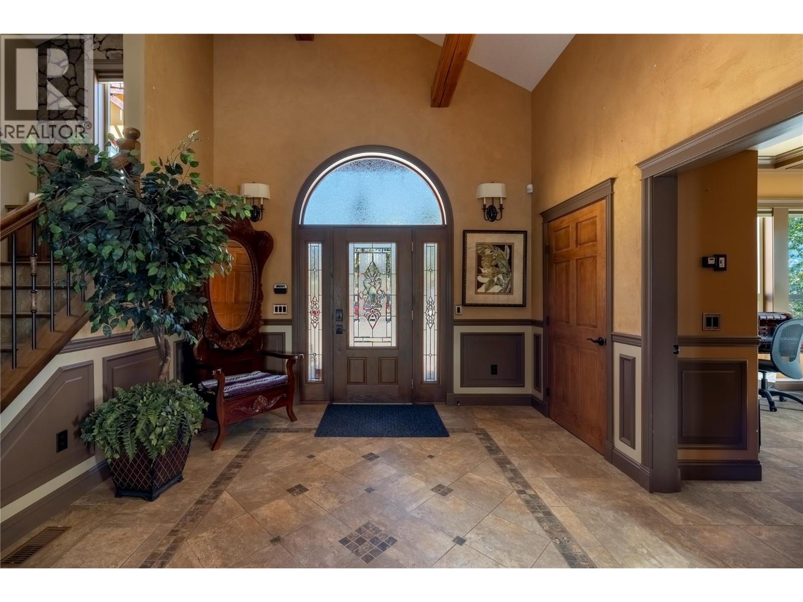  1727 Davidson Road, Lake Country