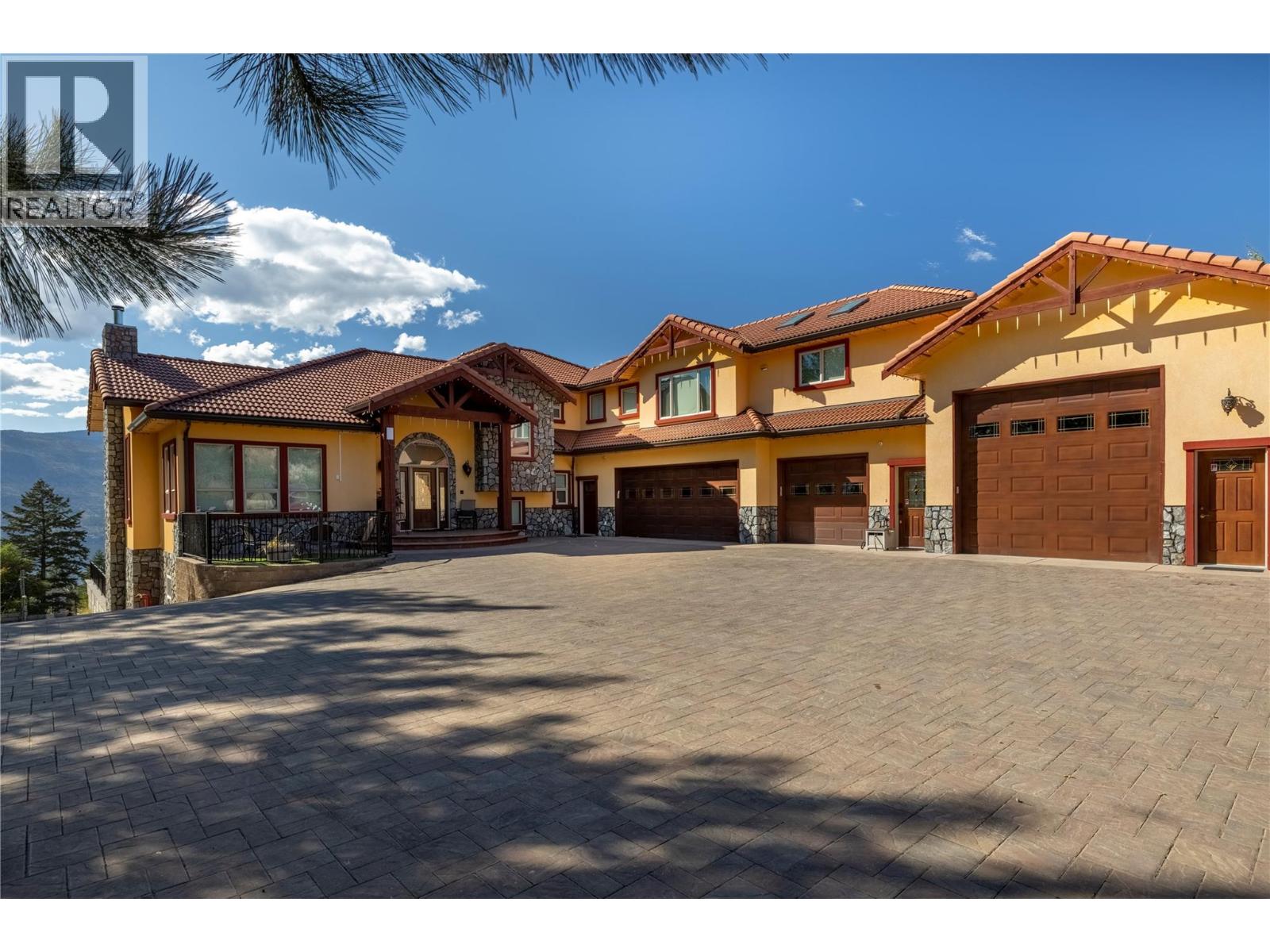 1727 Davidson Road, Lake Country