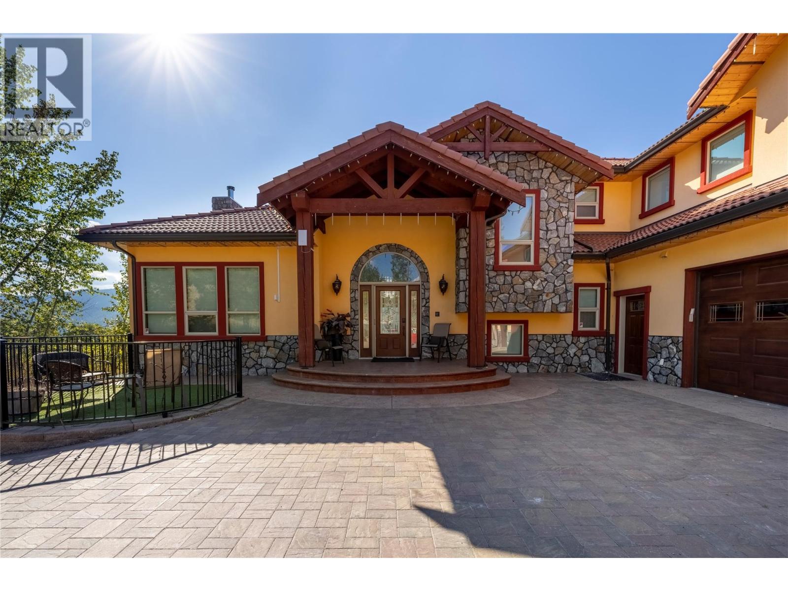  1727 Davidson Road, Lake Country