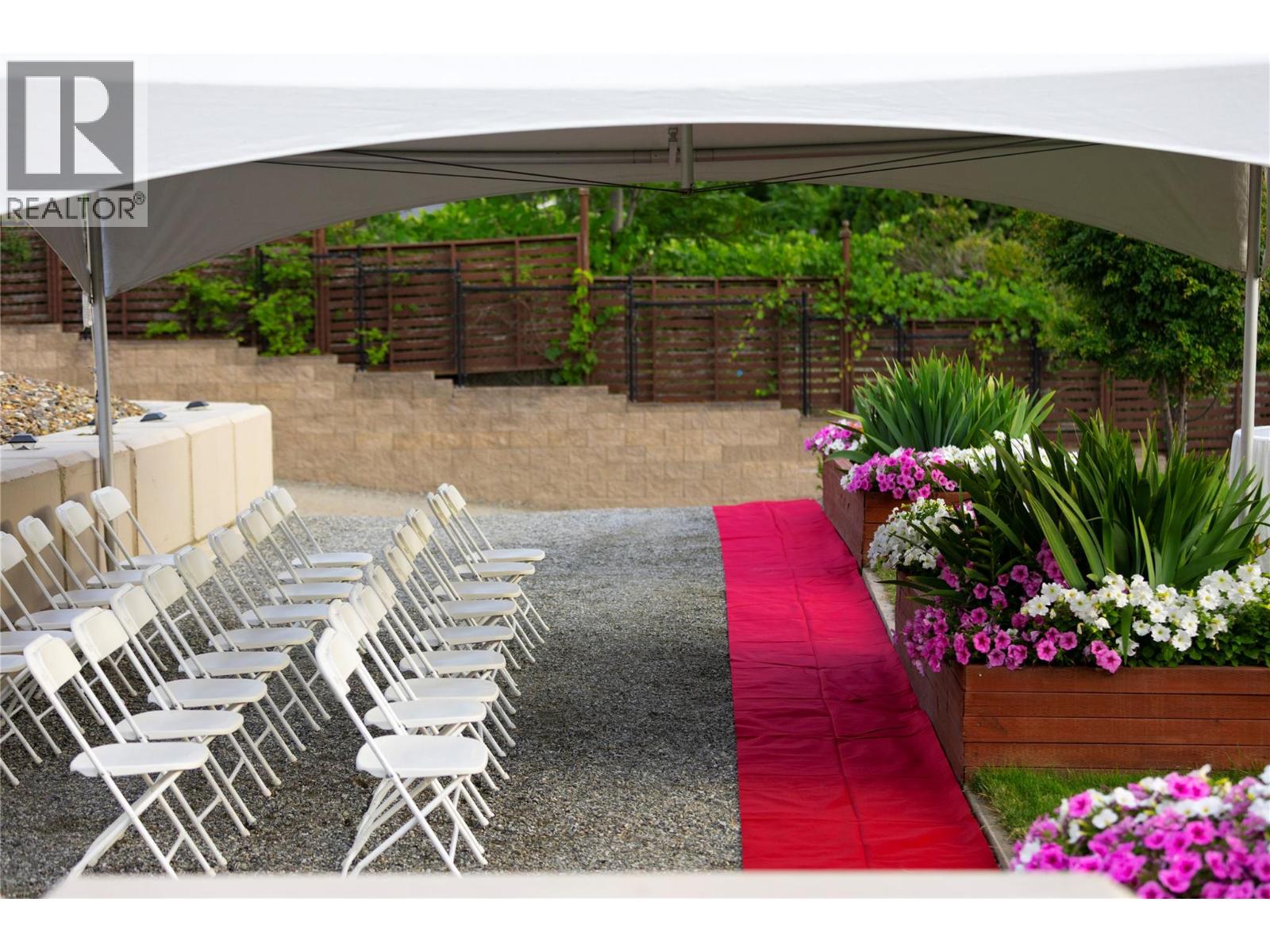  1727 Davidson Road, Lake Country