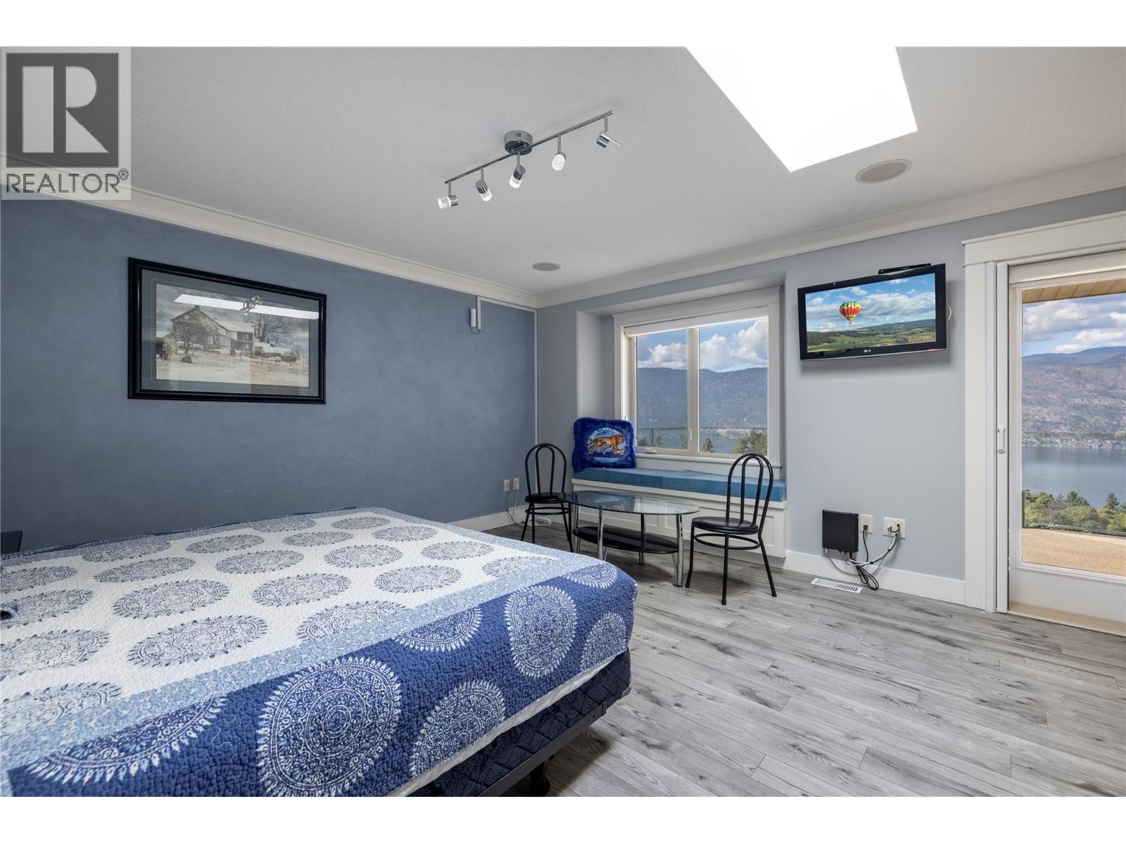  1727 Davidson Road, Lake Country