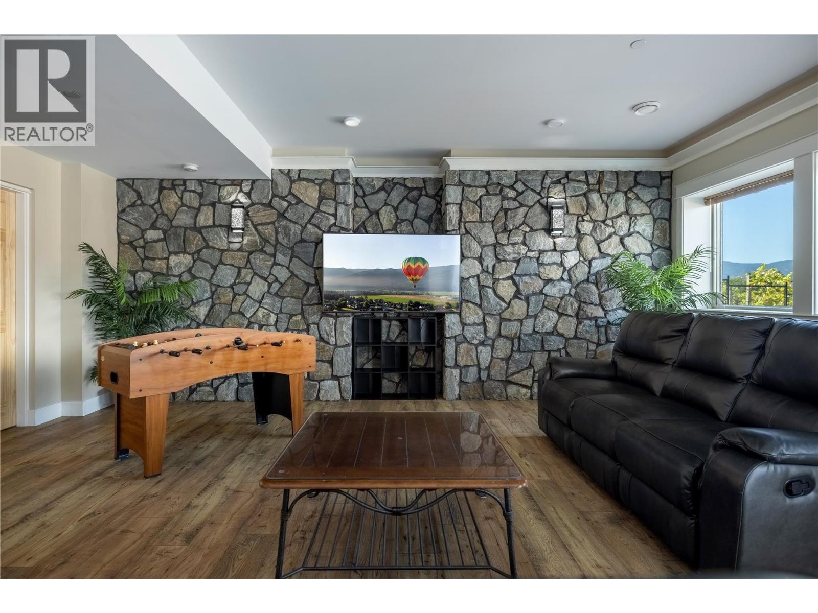  1727 Davidson Road, Lake Country