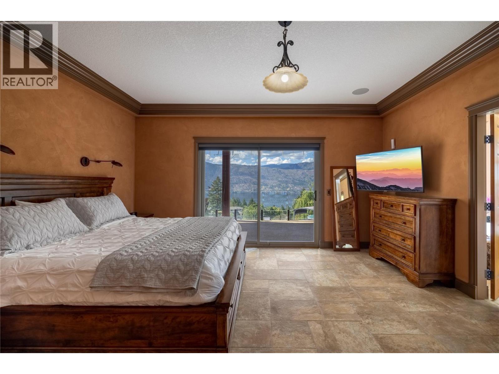  1727 Davidson Road, Lake Country