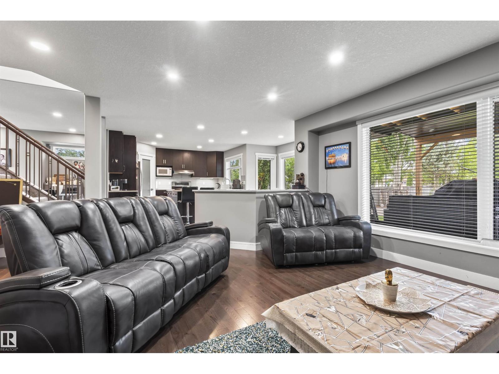 3747 30 ST NW, Edmonton