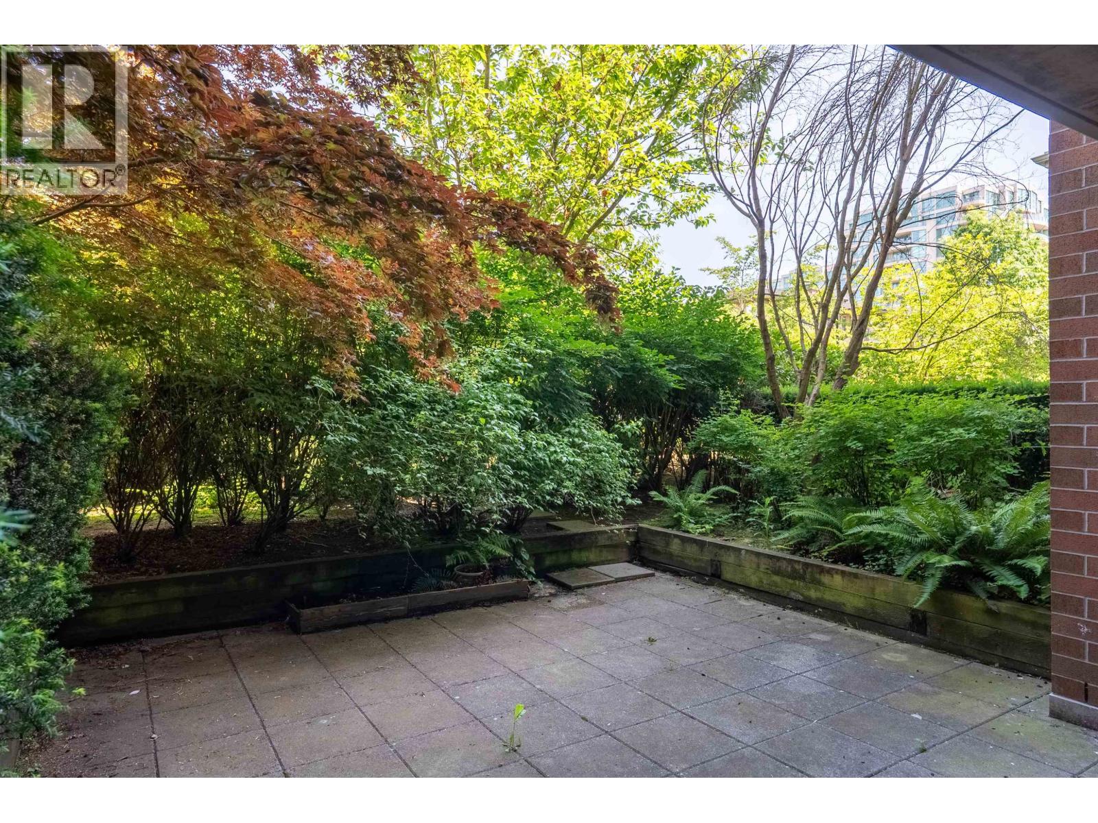 5102 5111 GARDEN CITY ROAD, Richmond