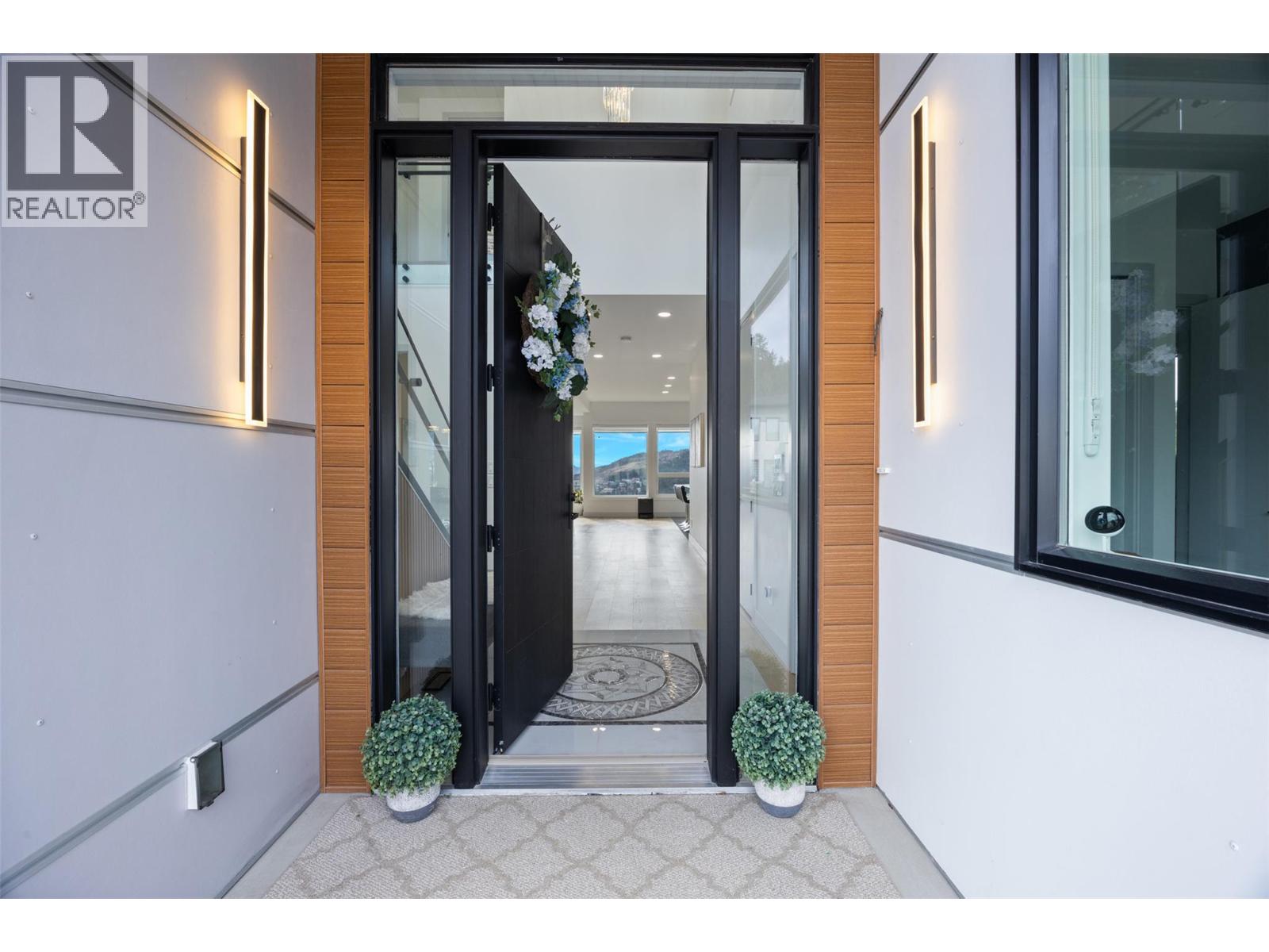  2863 Copper Ridge Drive, West Kelowna