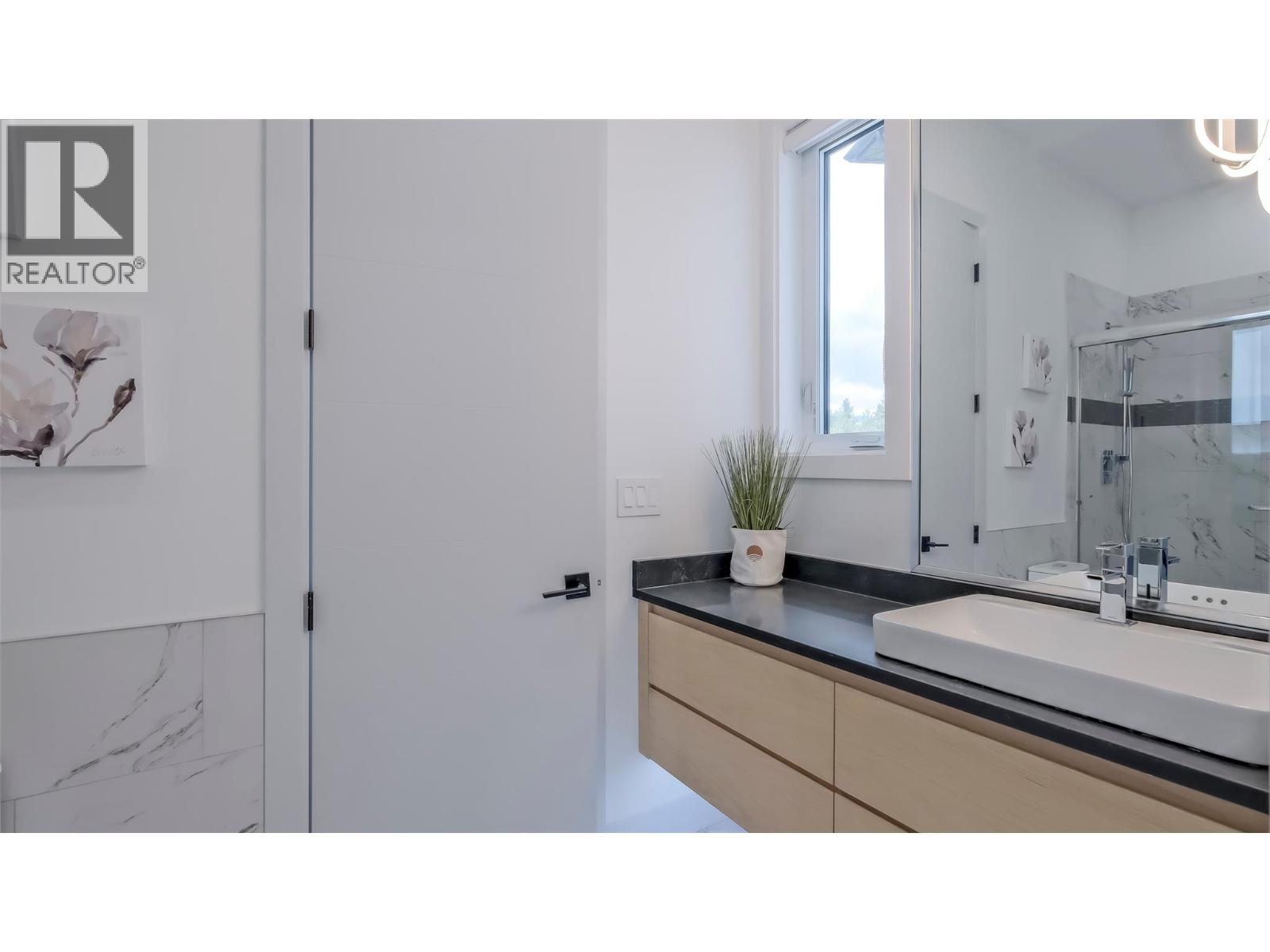  2863 Copper Ridge Drive, West Kelowna