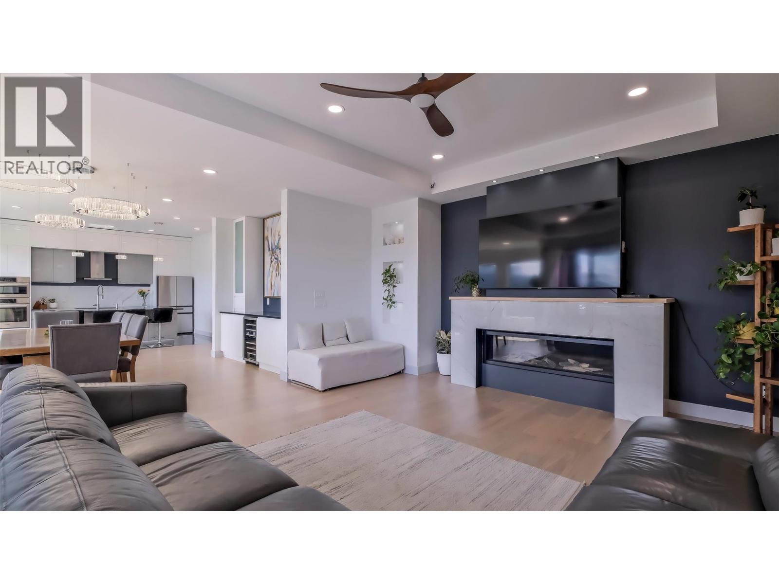  2863 Copper Ridge Drive, West Kelowna