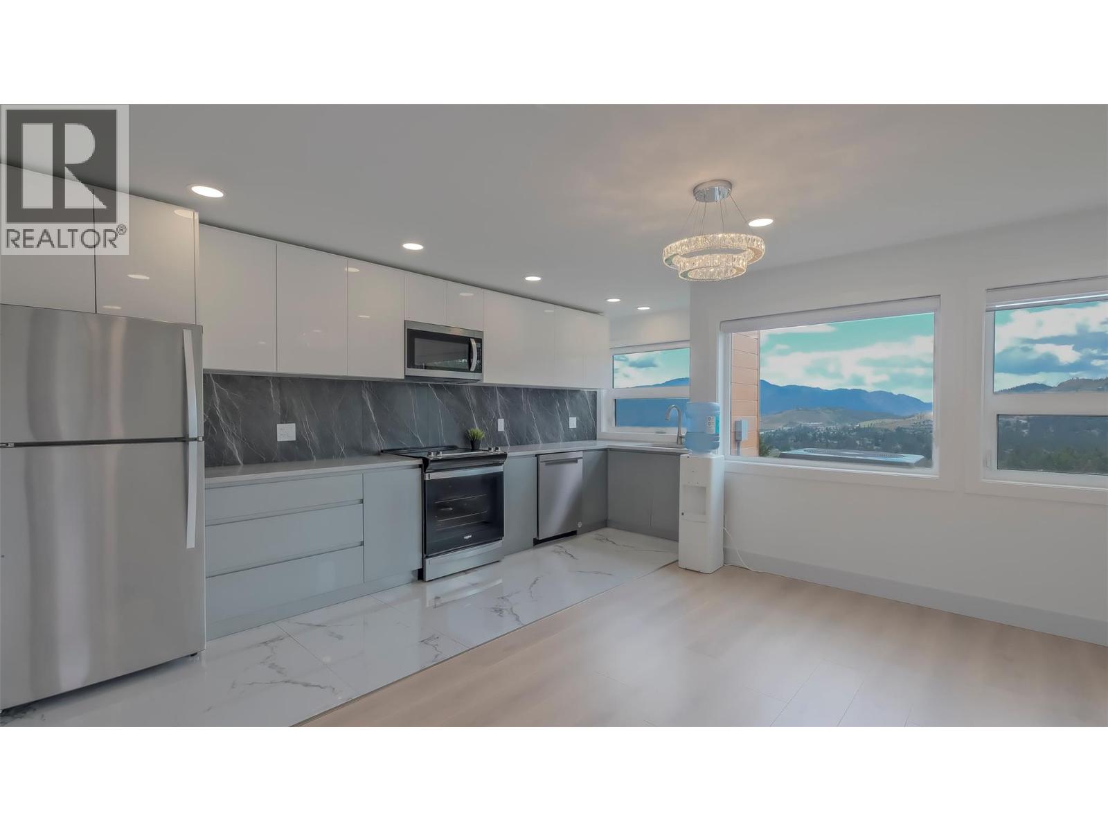  2863 Copper Ridge Drive, West Kelowna