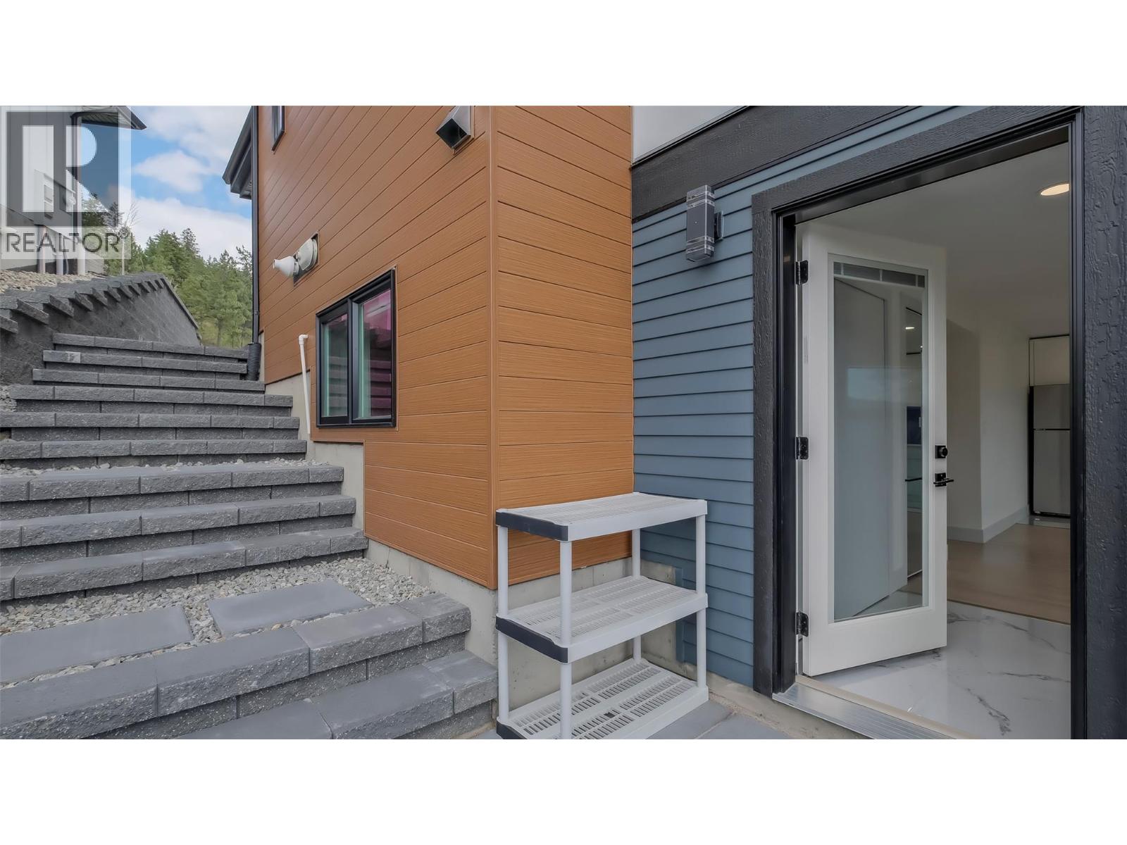  2863 Copper Ridge Drive, West Kelowna