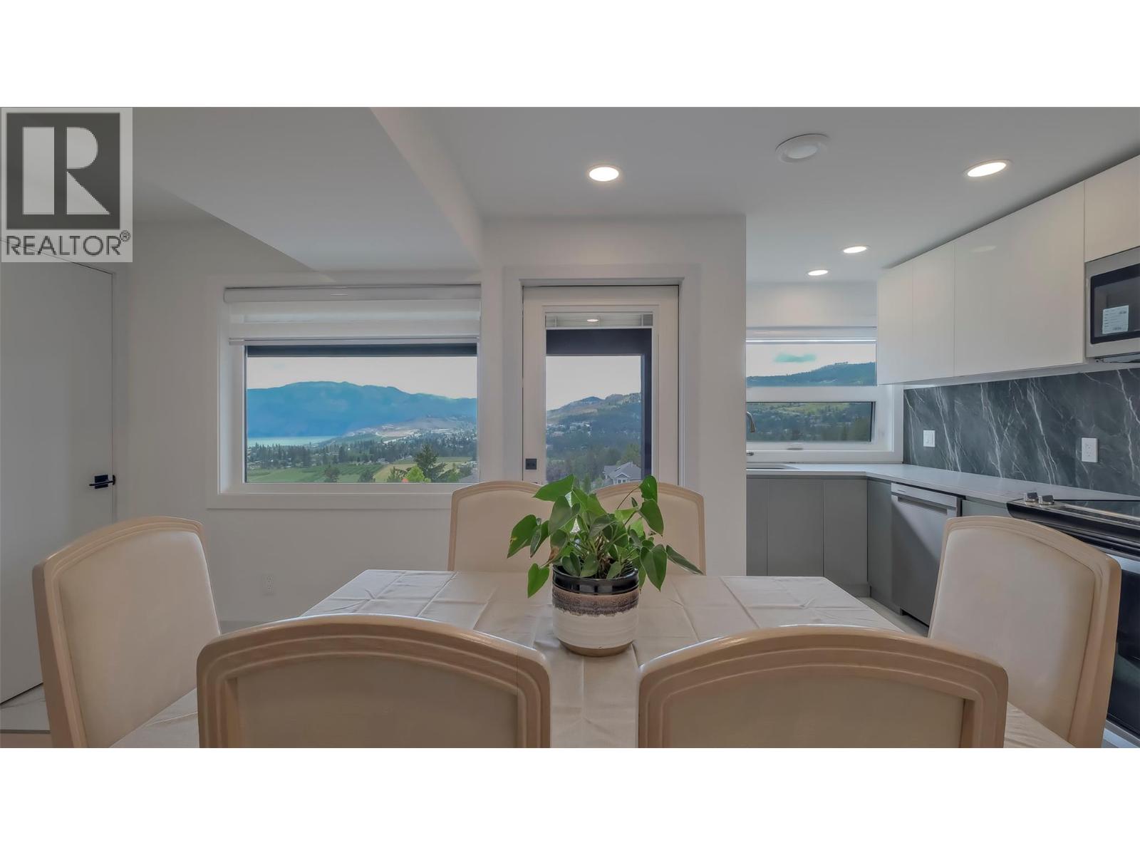  2863 Copper Ridge Drive, West Kelowna