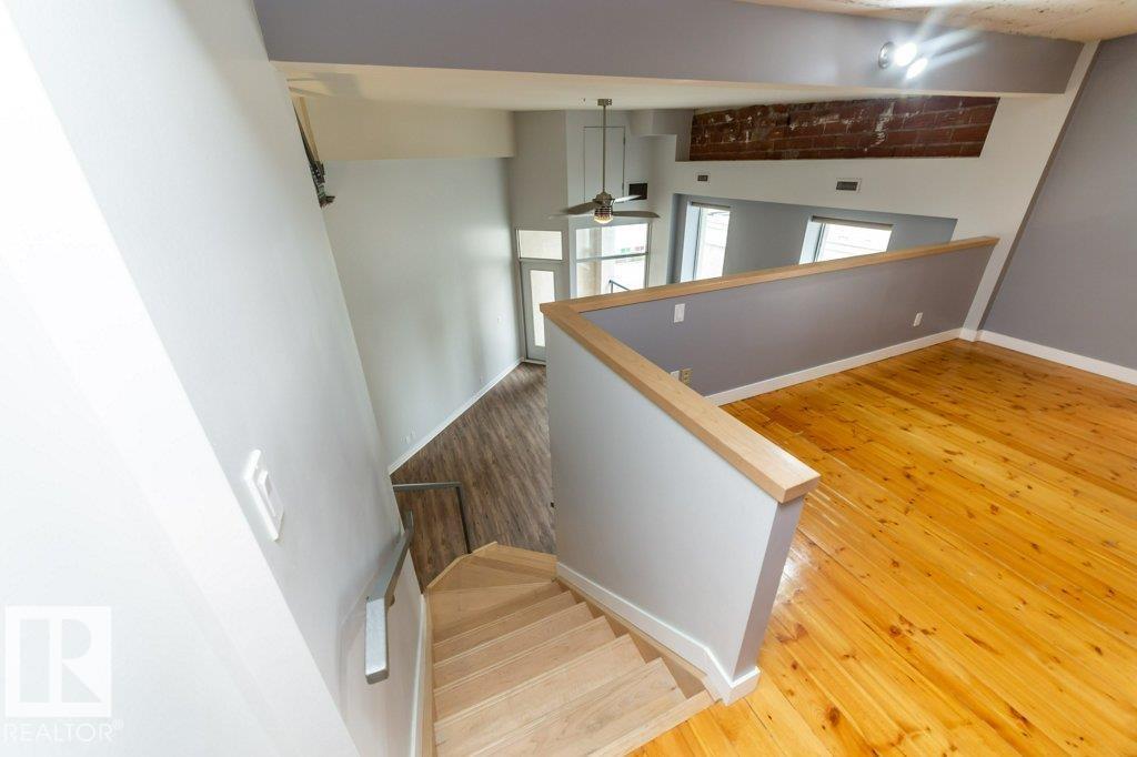 #208 10009 102 AV NW, Edmonton