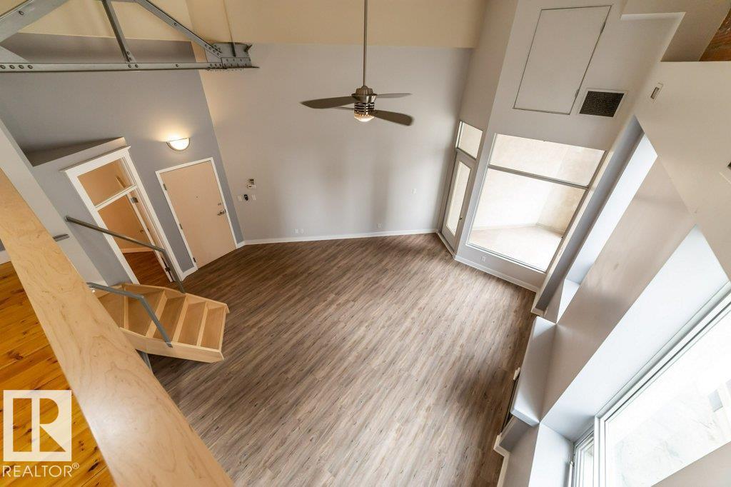 #208 10009 102 AV NW, Edmonton