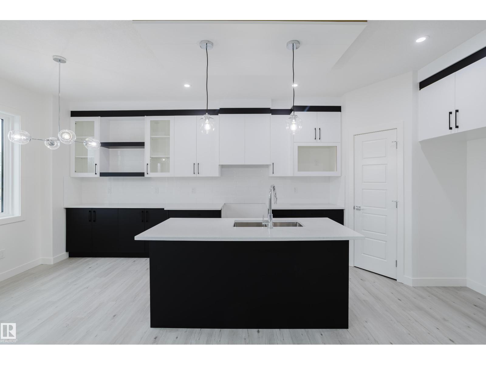 124 Mitchell BN, Leduc