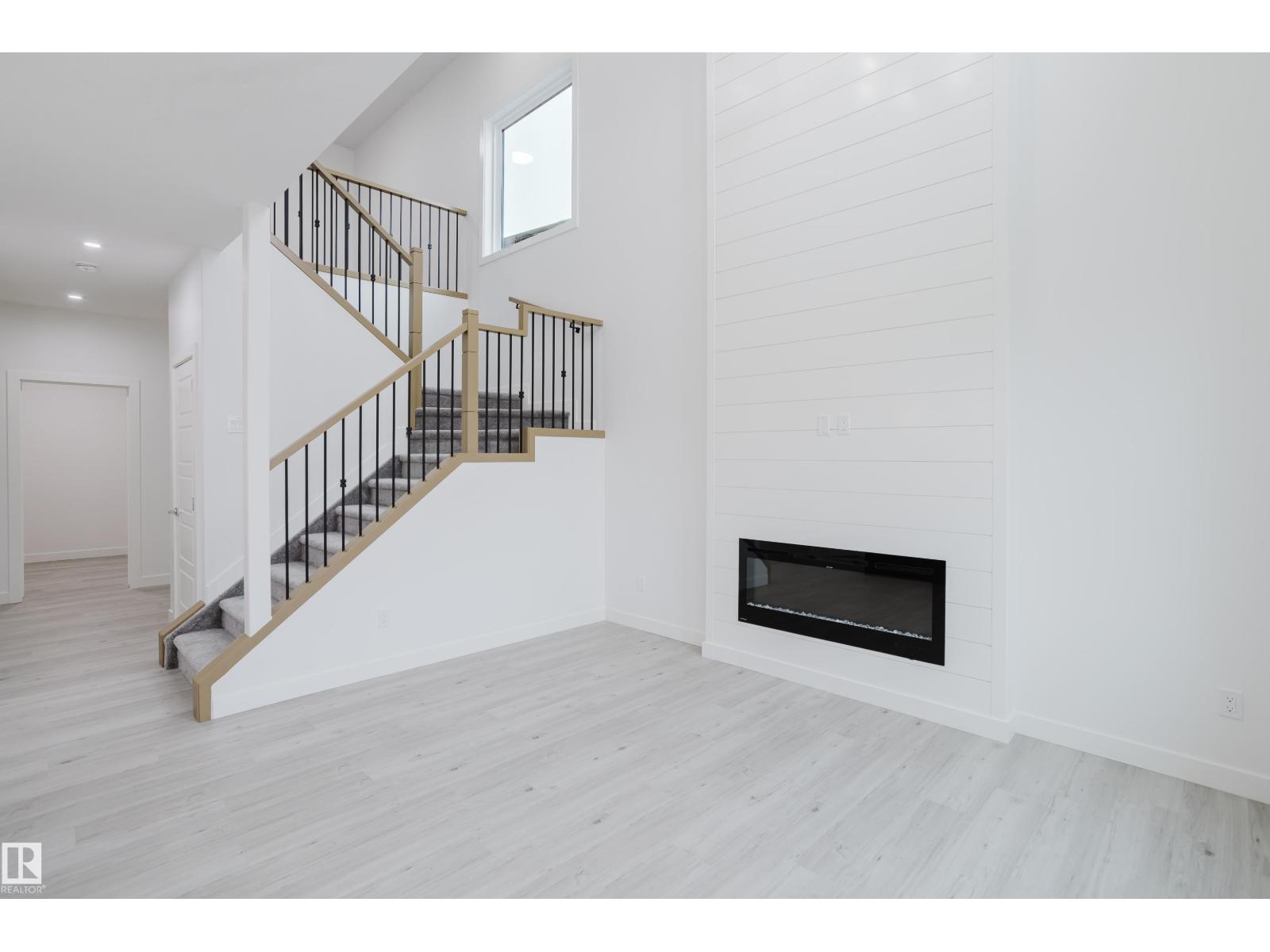 124 Mitchell BN, Leduc