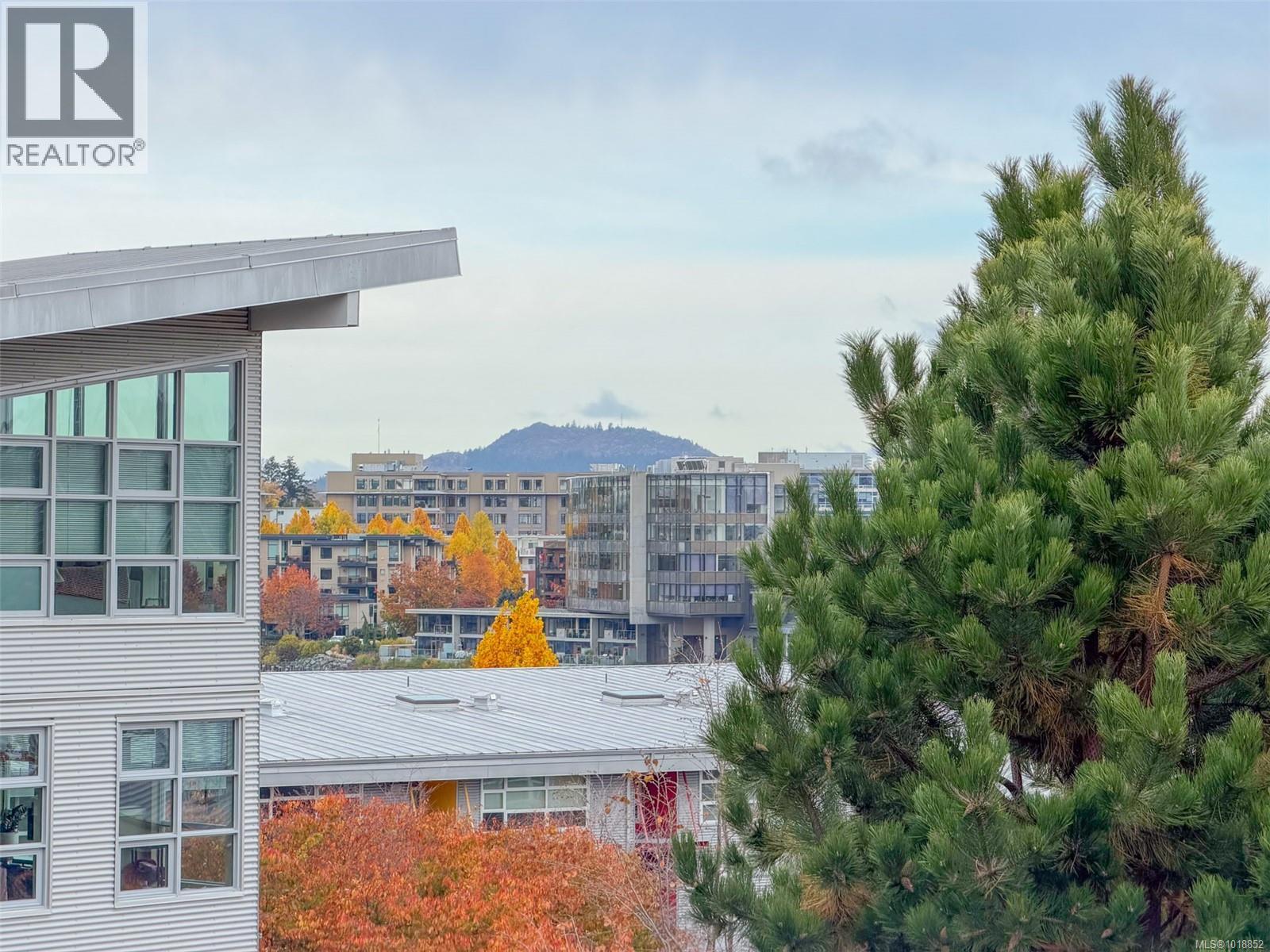 405 787 Tyee Road, Victoria