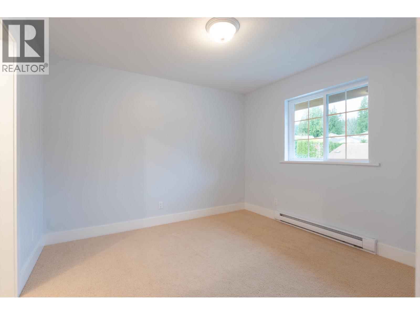 3 811 NORTH ROAD, Gibsons