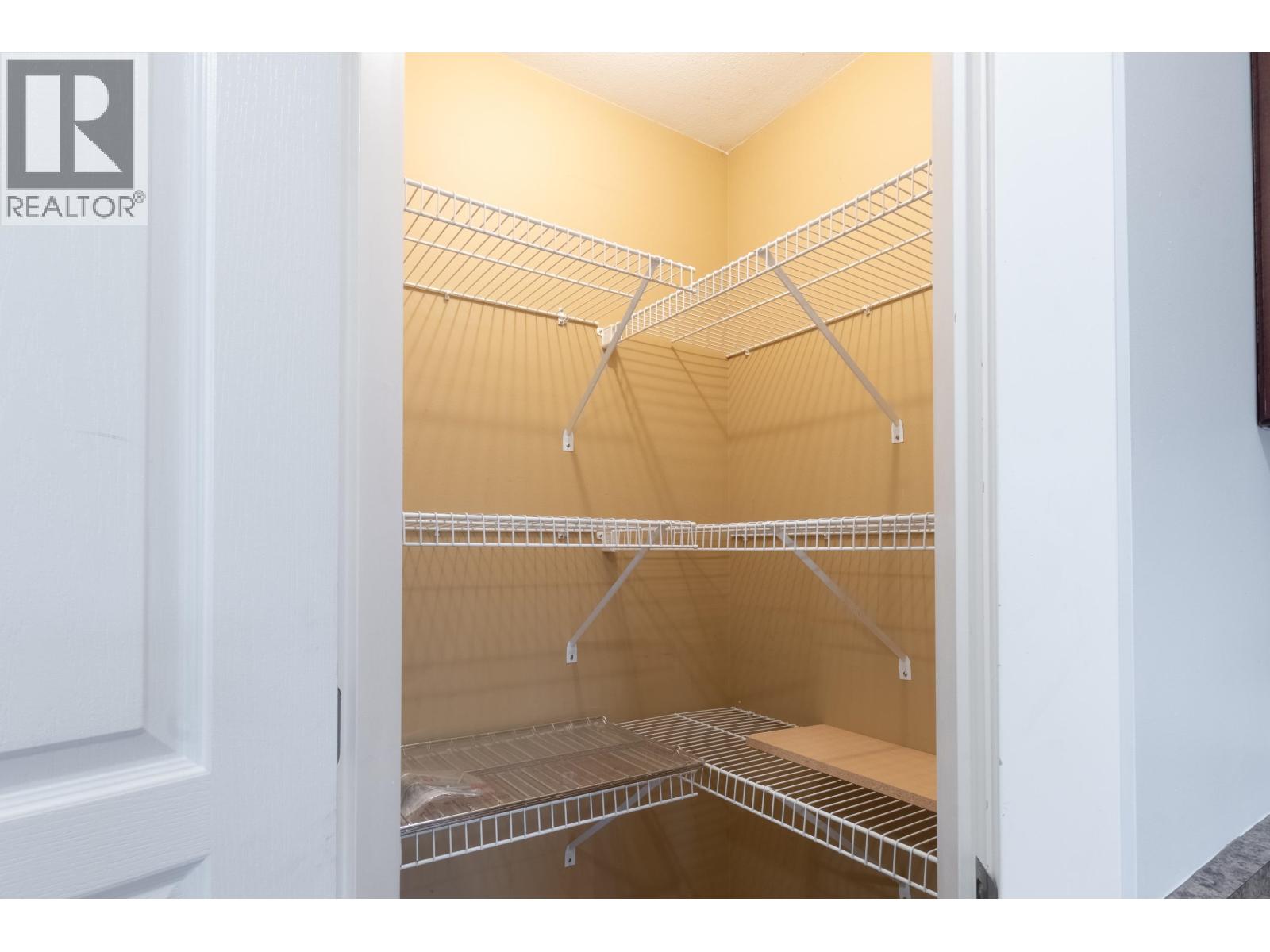 3 811 NORTH ROAD, Gibsons