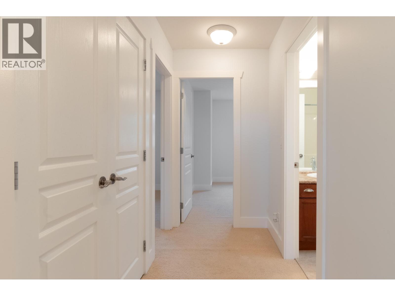 3 811 NORTH ROAD, Gibsons