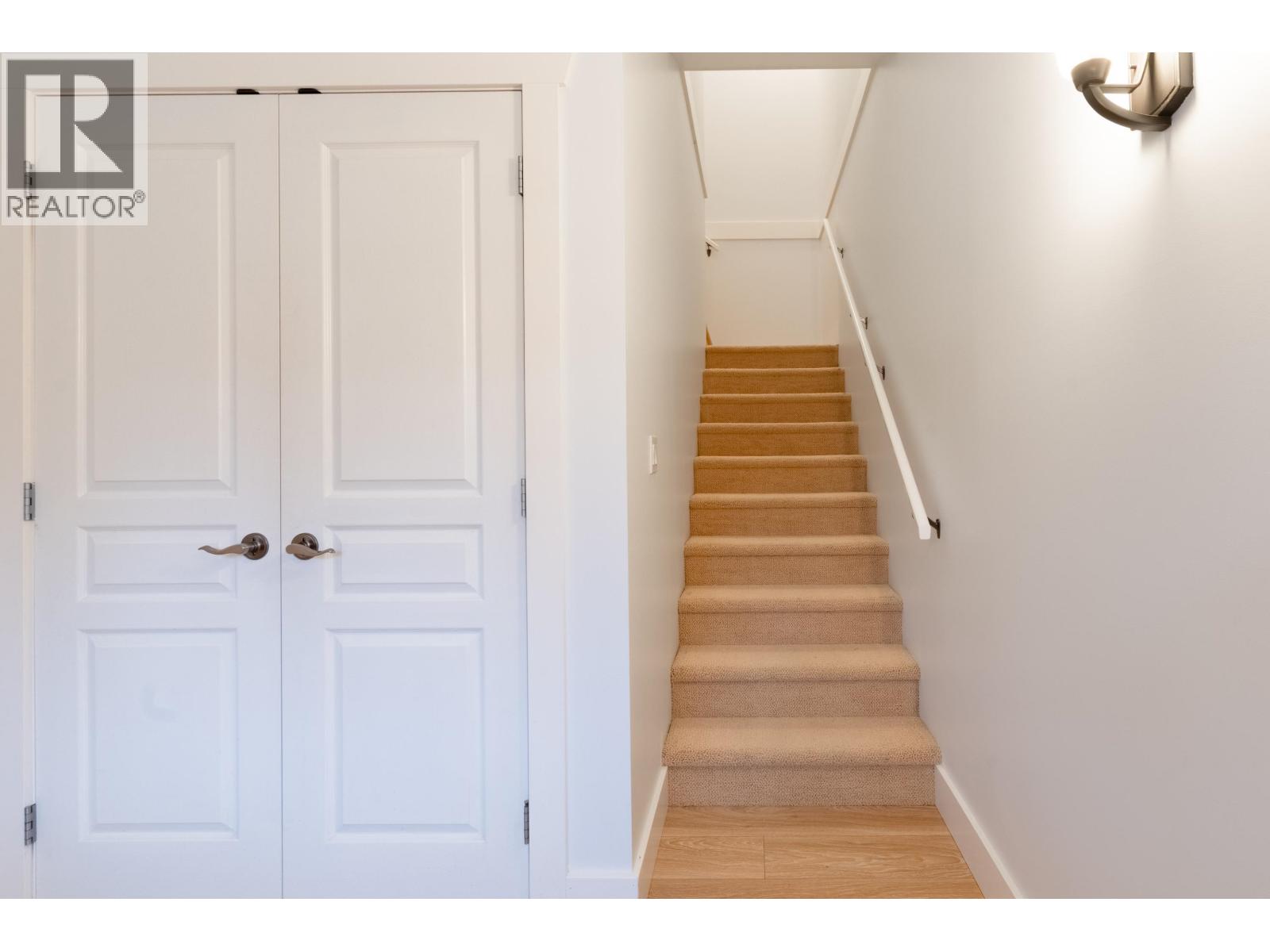 3 811 NORTH ROAD, Gibsons