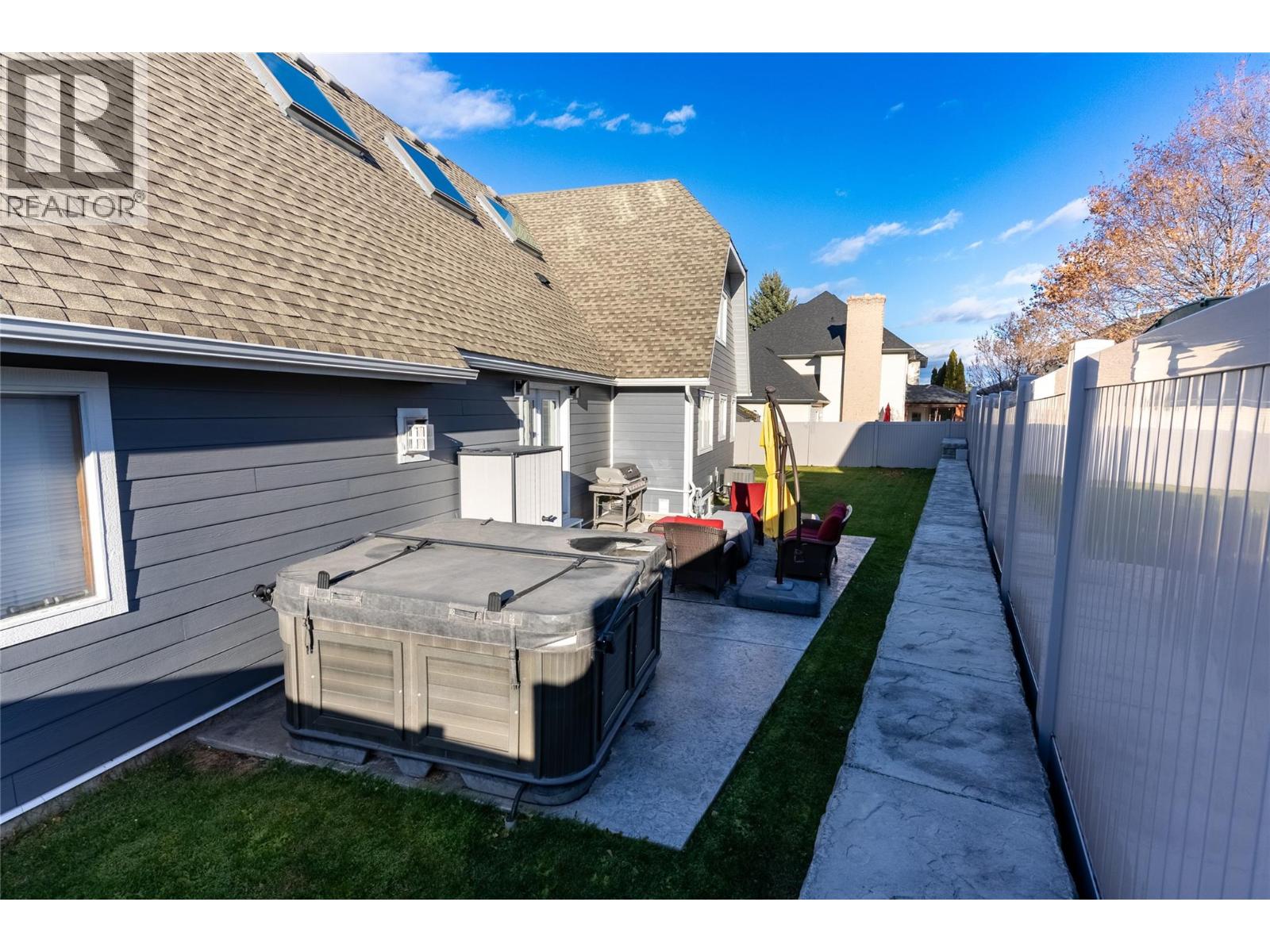 1915 GLEN GARY DRIVE - 44