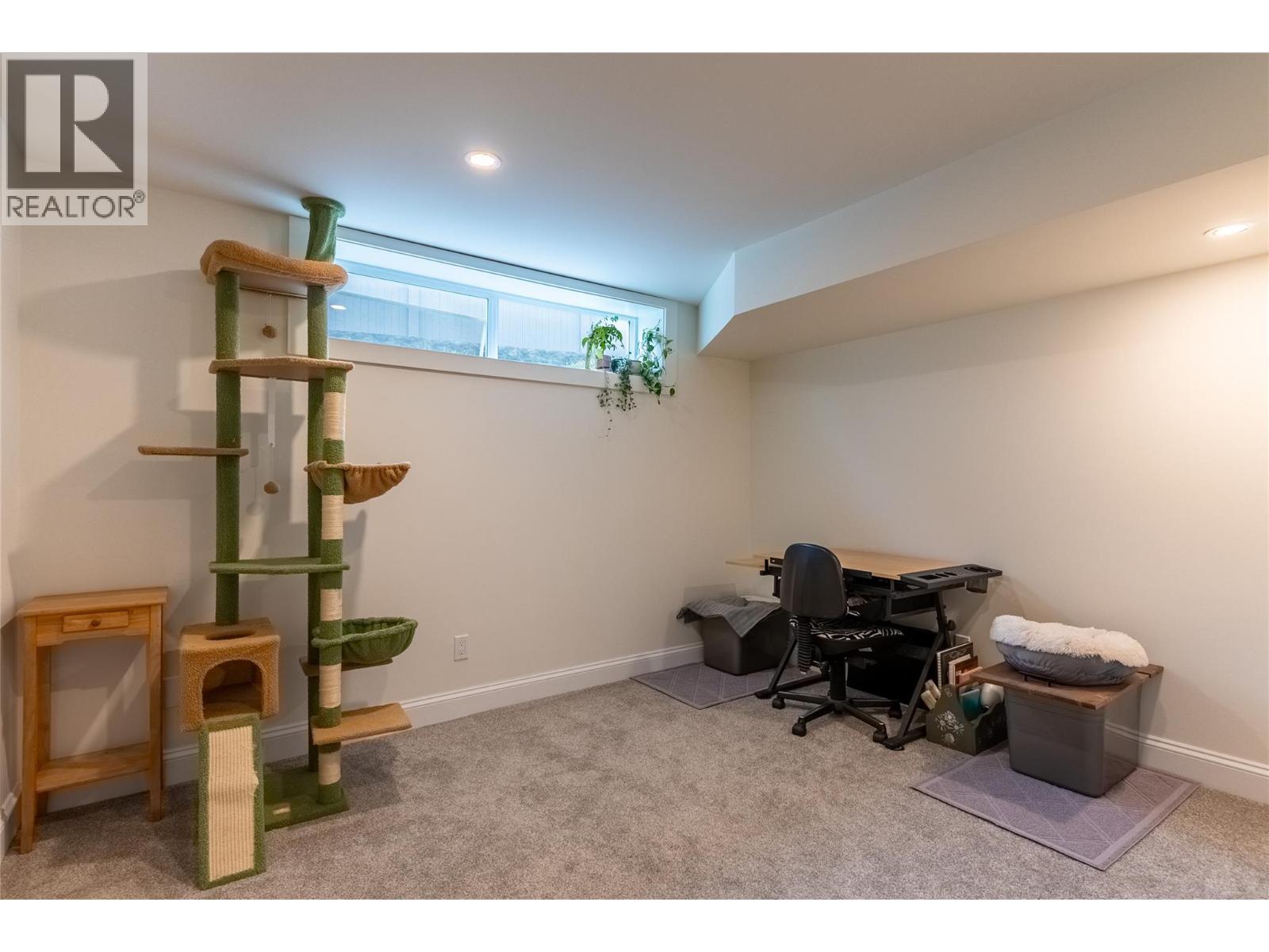 1915 GLEN GARY DRIVE - 24