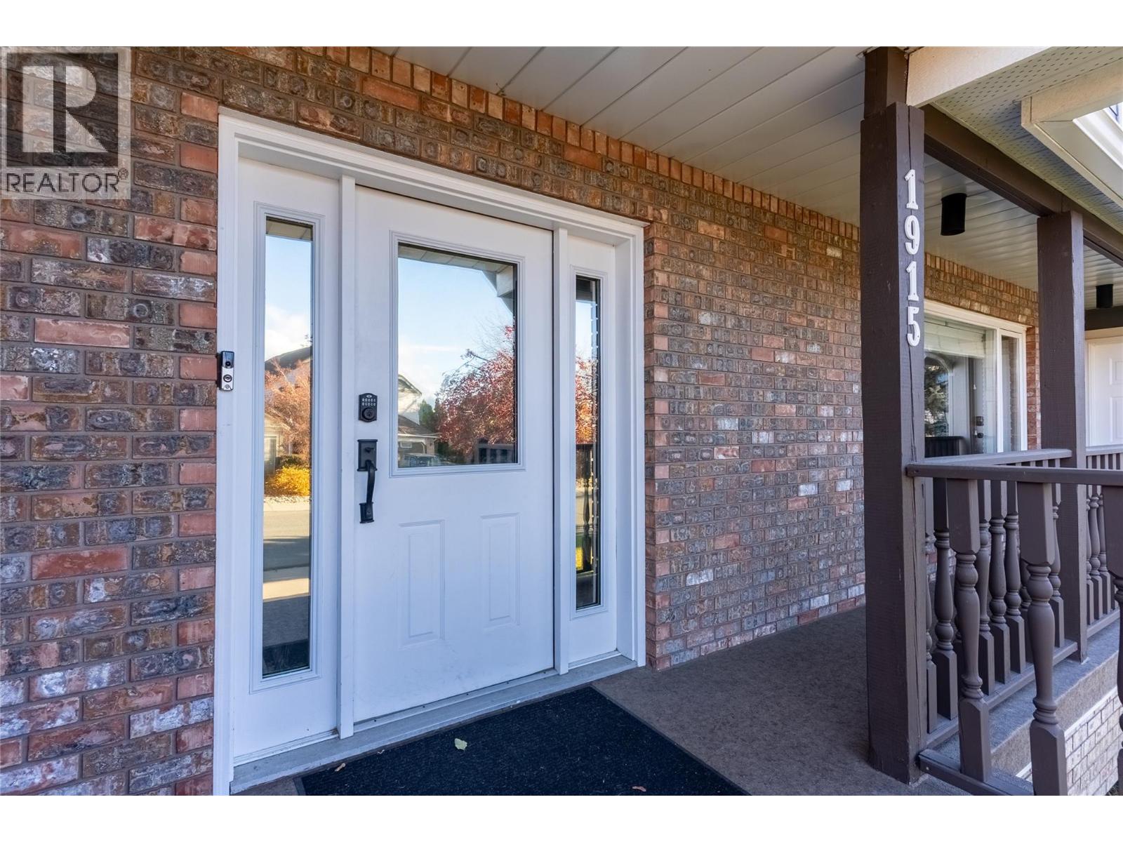 1915 GLEN GARY DRIVE - 36