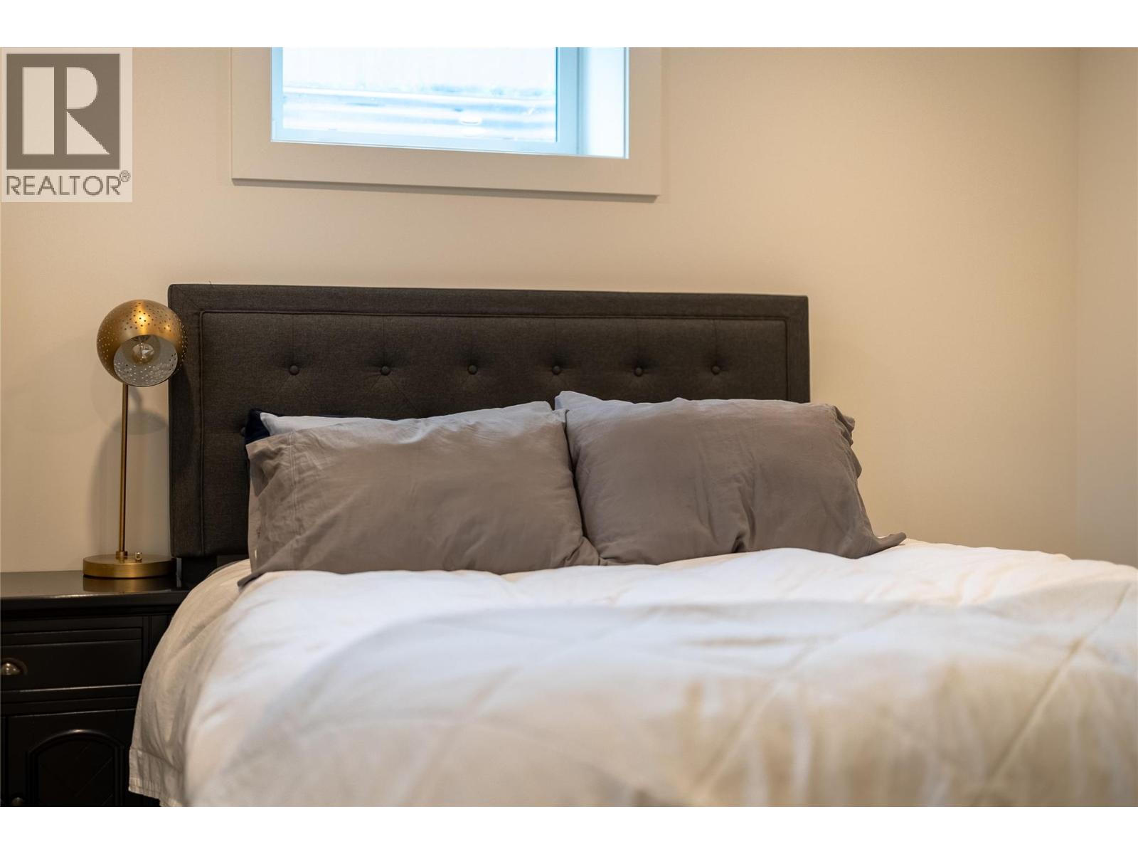 1915 GLEN GARY DRIVE - 35